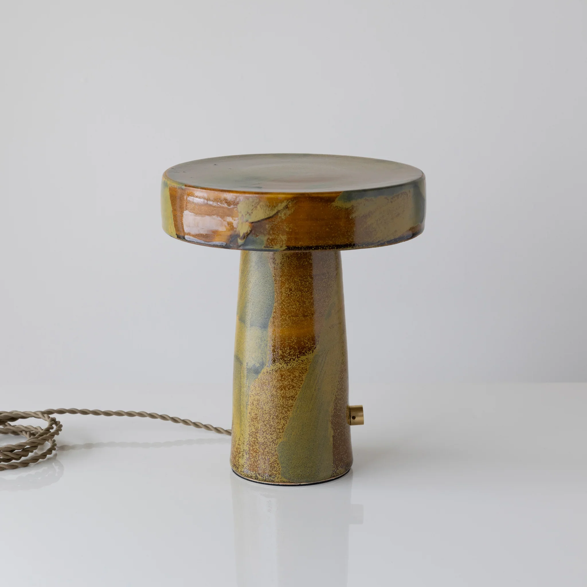 Keraclay-Luno-Lamp-1.jpg.webp