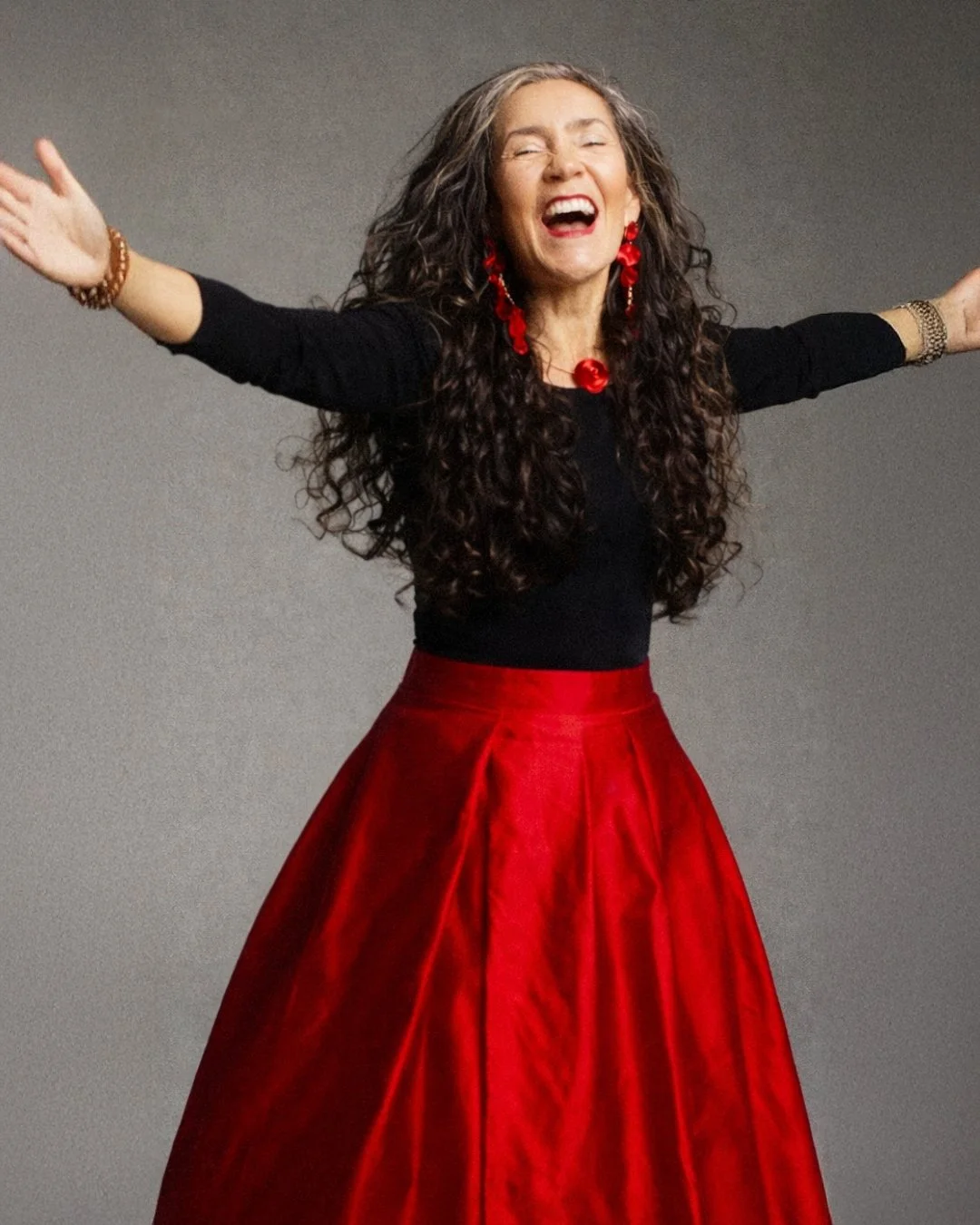 A new year is an invitation to begin with intention.  The Barcelona Festival of Song was created as a space where singers can work deeply, consciously, and with respect for cultural context. ⏰ Early Bird registration ends January 8 and offers lower t