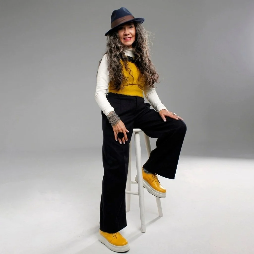 Success isn't about fitting into a box; it's about building your own. For me, that meant centering the stories of Latin America and Iberia. Don&rsquo;t be afraid to start the conversation. Link in bio!

#vocalmusic #patriciacaicedo #artsonglover #lat