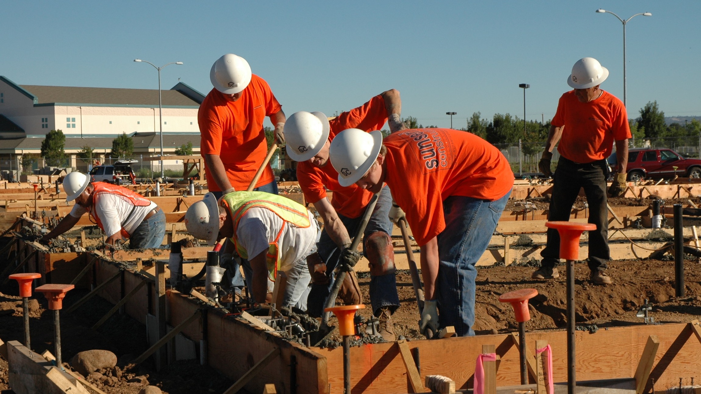   Pour day for the crew  Murphy Commons, Chico 