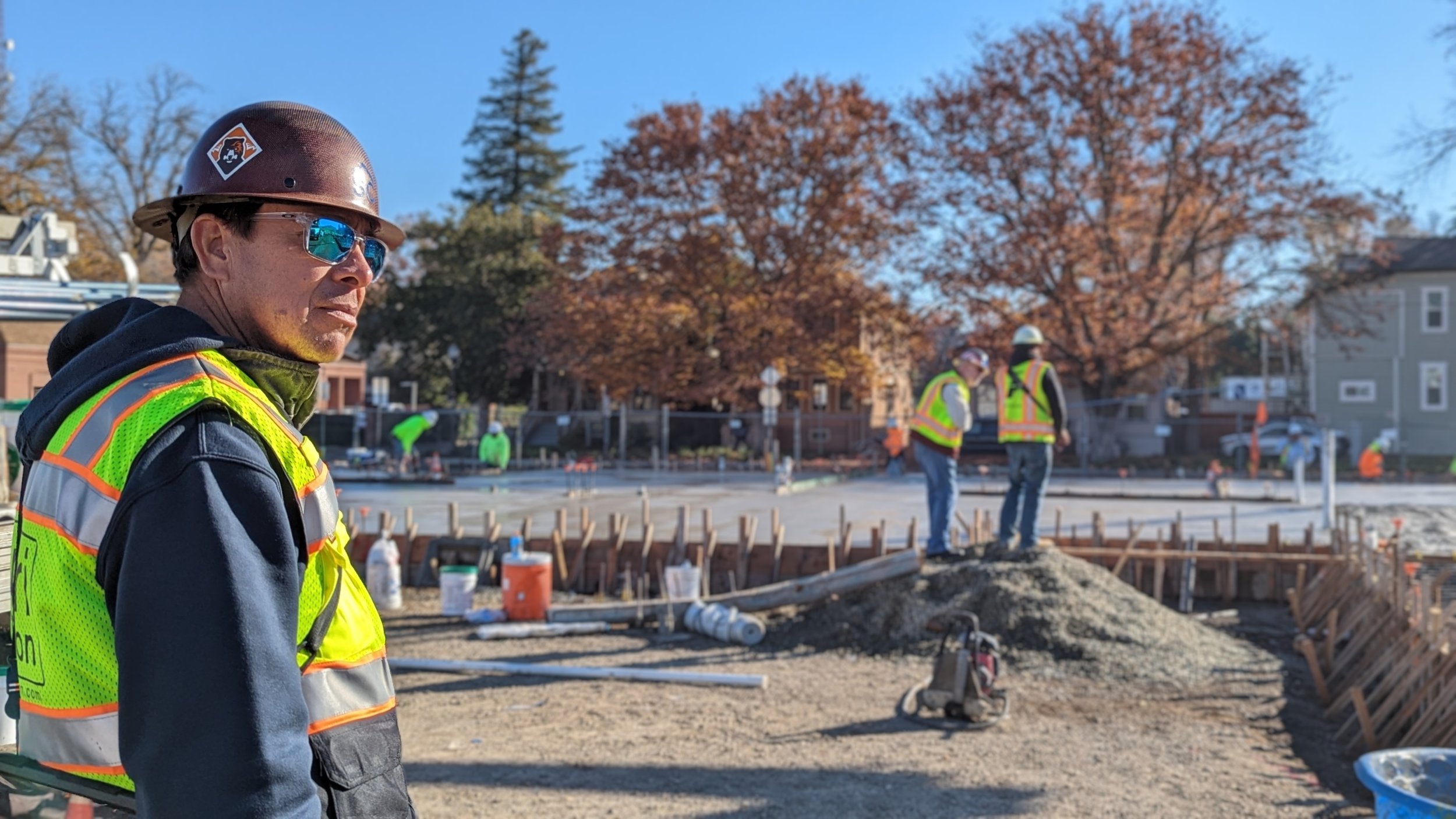  Vicente Rosas supervising final foundation pour  Wong Center, Sacramento 