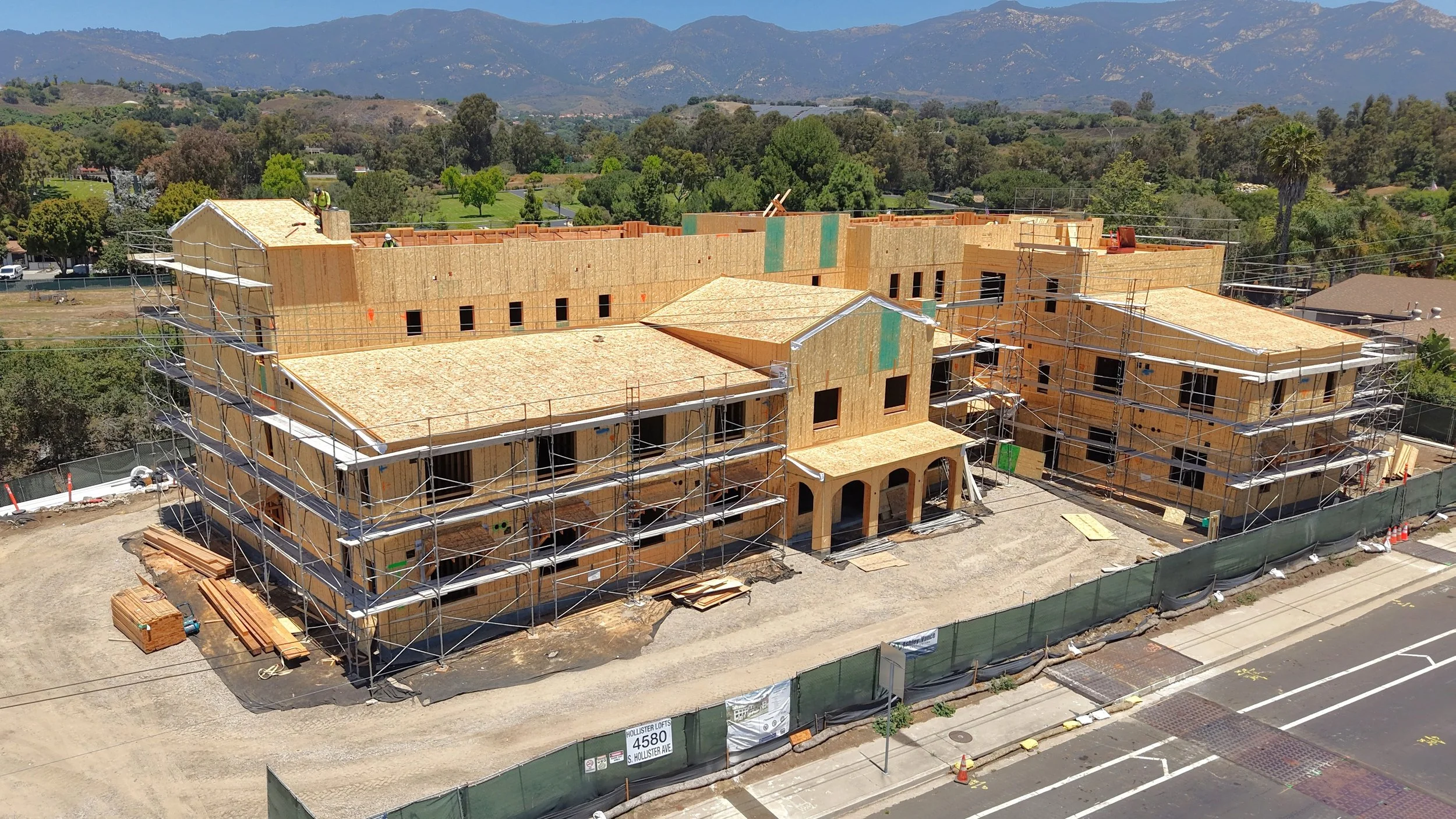   Hollister Lofts  Goleta 