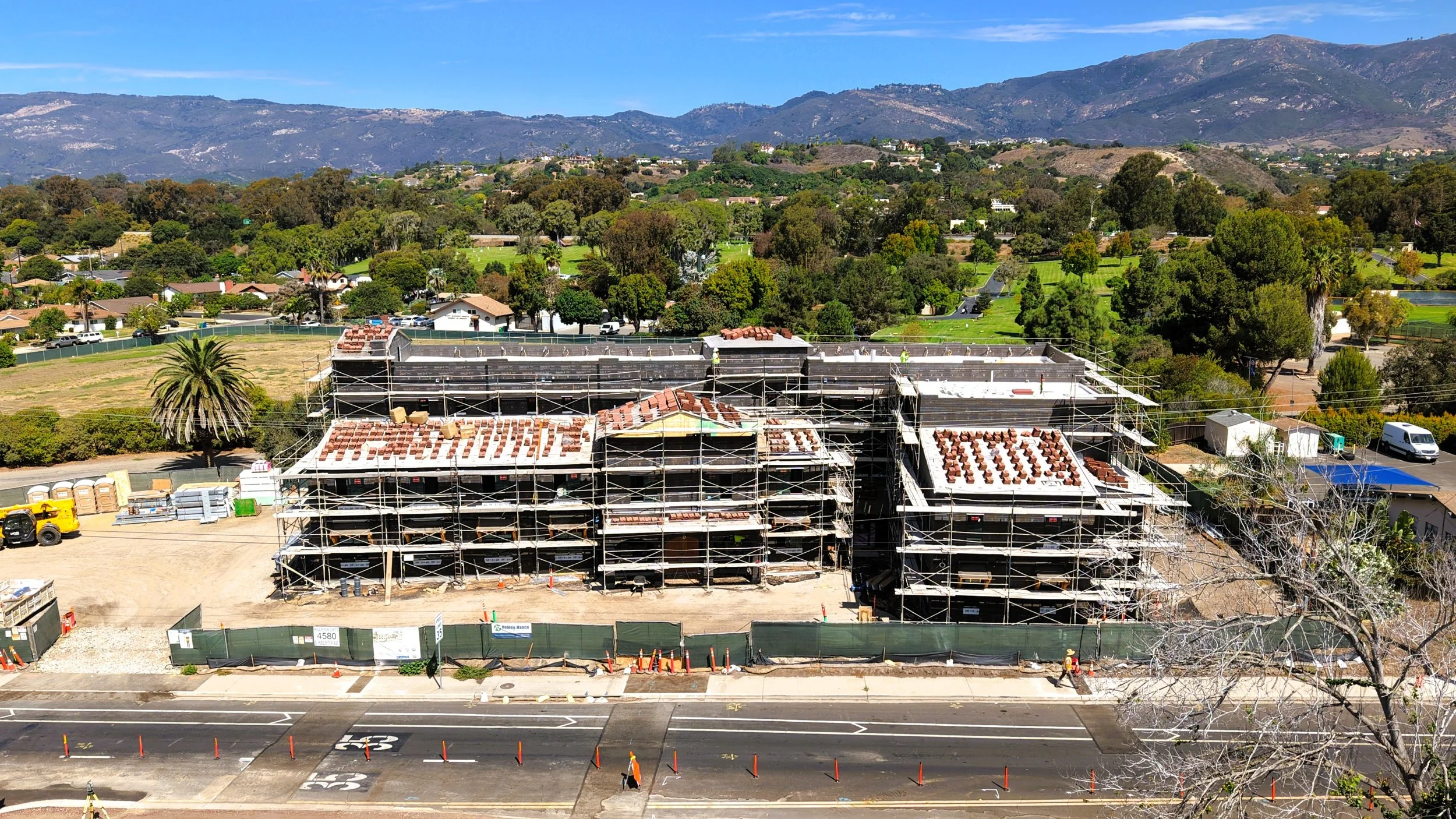   Hollister Lofts  Goleta 