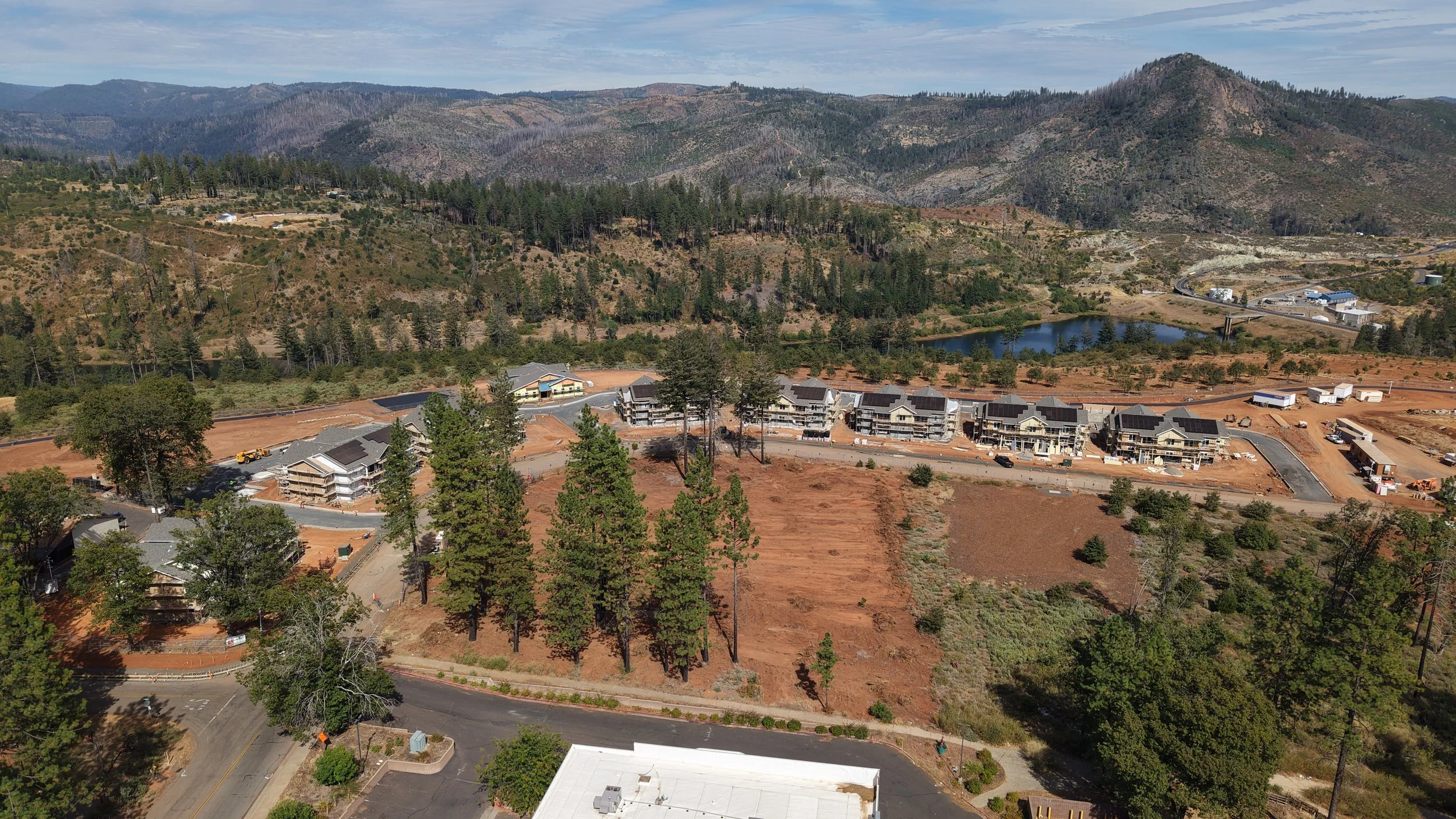 Lakeridge Circle Apartments