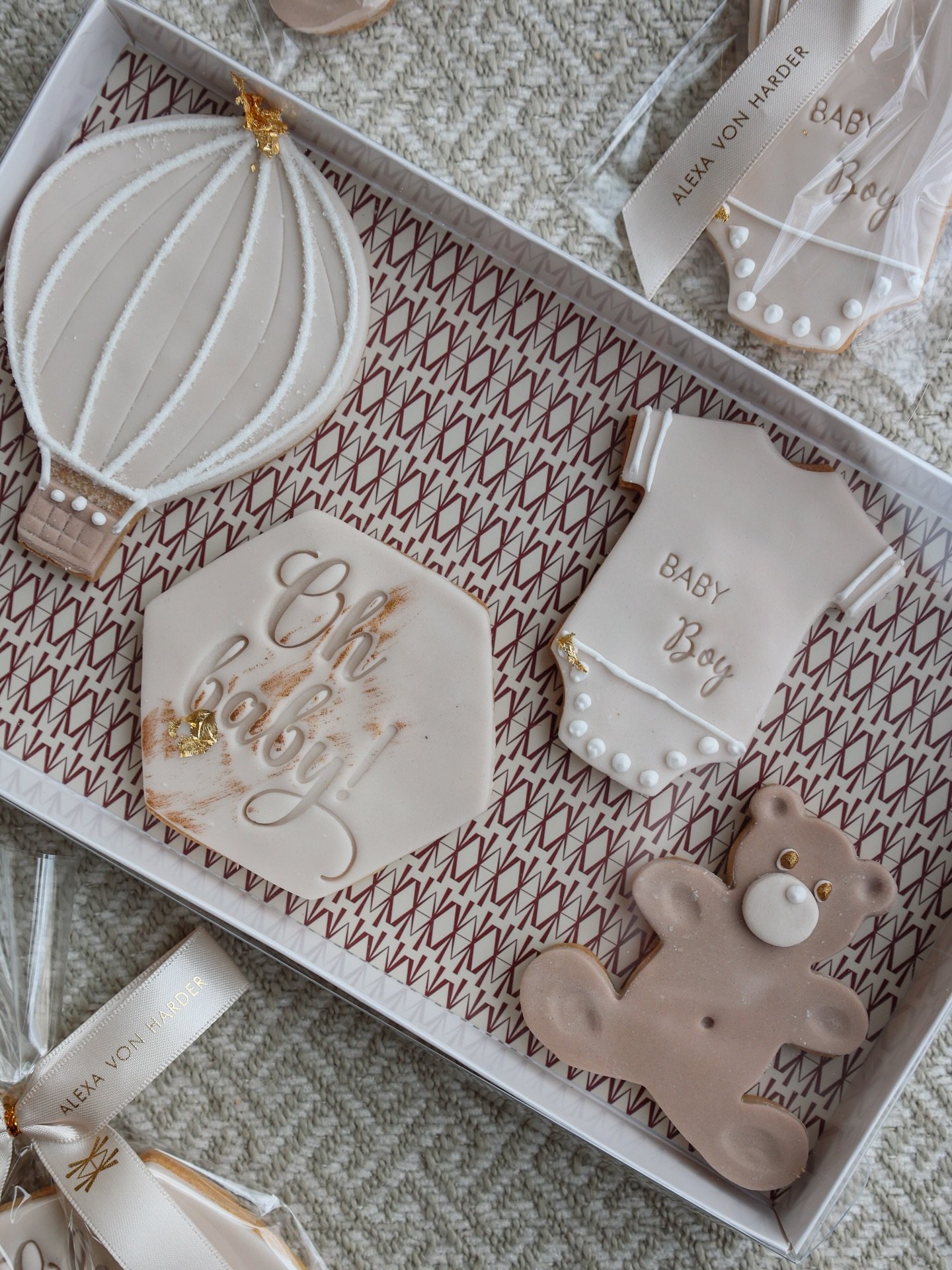 Oh Baby Cookies 🧸 individuell angefertigt 🩵

#ohbaby #babycookies #cookiestagram #babyshowercookies #munichcakes