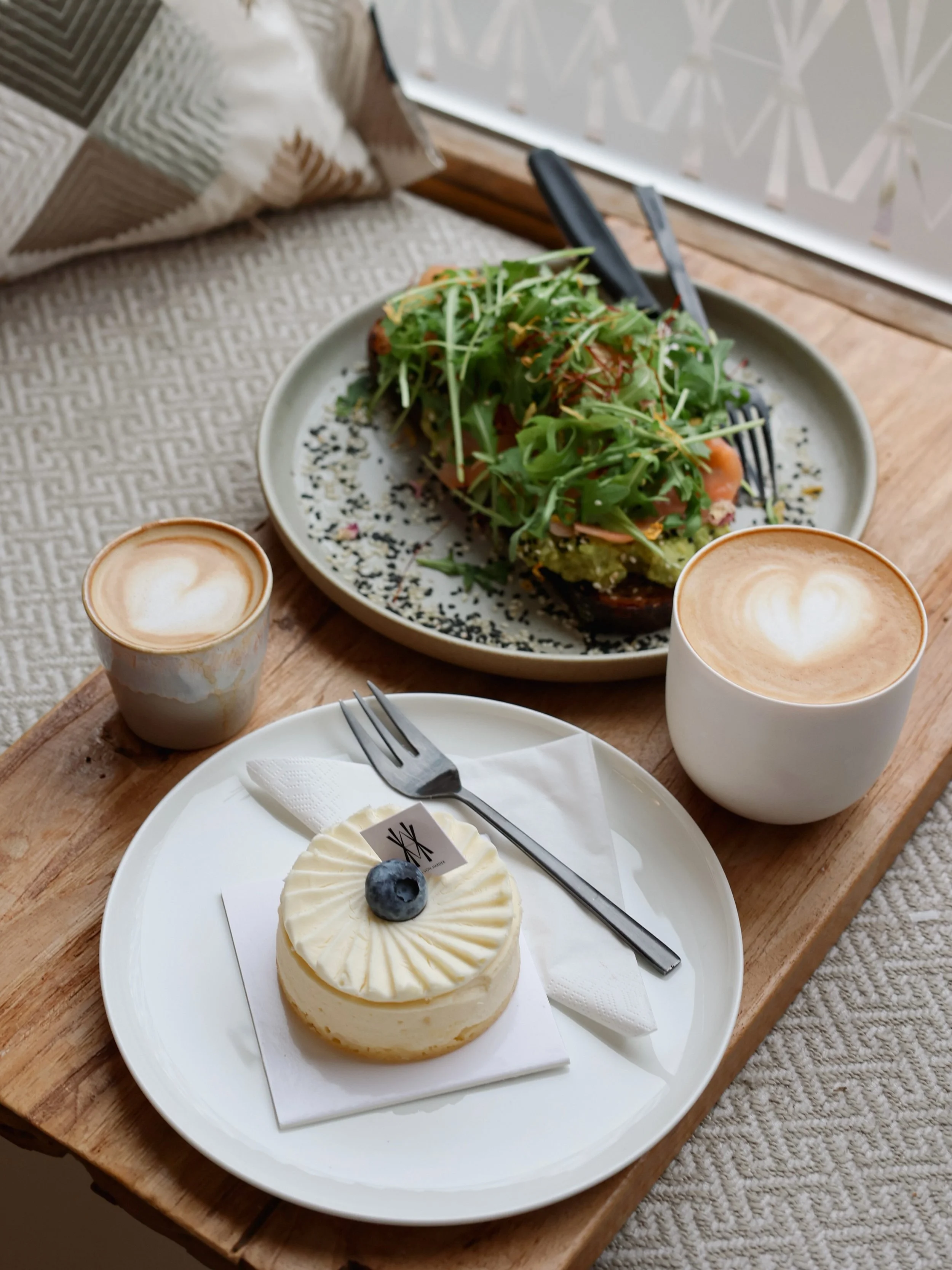 Brunch all Day, T&ouml;rtchen &amp; Getr&auml;nke 🧁

📍Caf&eacute; Alexa von Harder Ismaningerstr. 50 81675 M&uuml;nchen Mi-Sa 10-17 Uhr

📍Alexa von Harder Daily F&uuml;nf H&ouml;fe - Kardinal-Faulhaber-Str. 11 80333 M&uuml;nchen Mo-Sa 10-18 Uhr

#