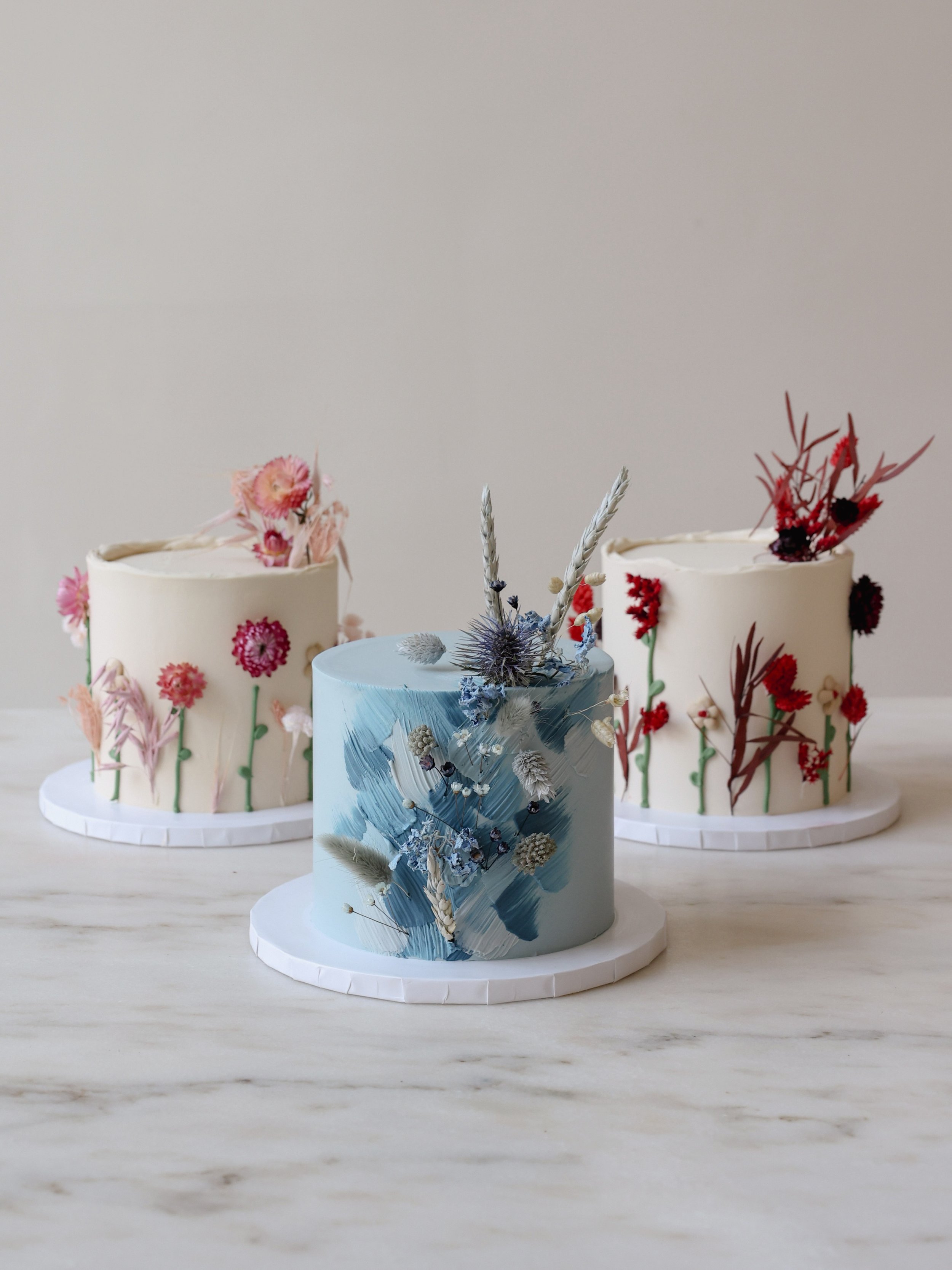 Fleur und Aurelie🌸

Unsere Standardmodelle passen wir auch nach euren Farbw&uuml;nschen an.

#cakedesign #cakedecorating #munichcakes #cakesofinstagram