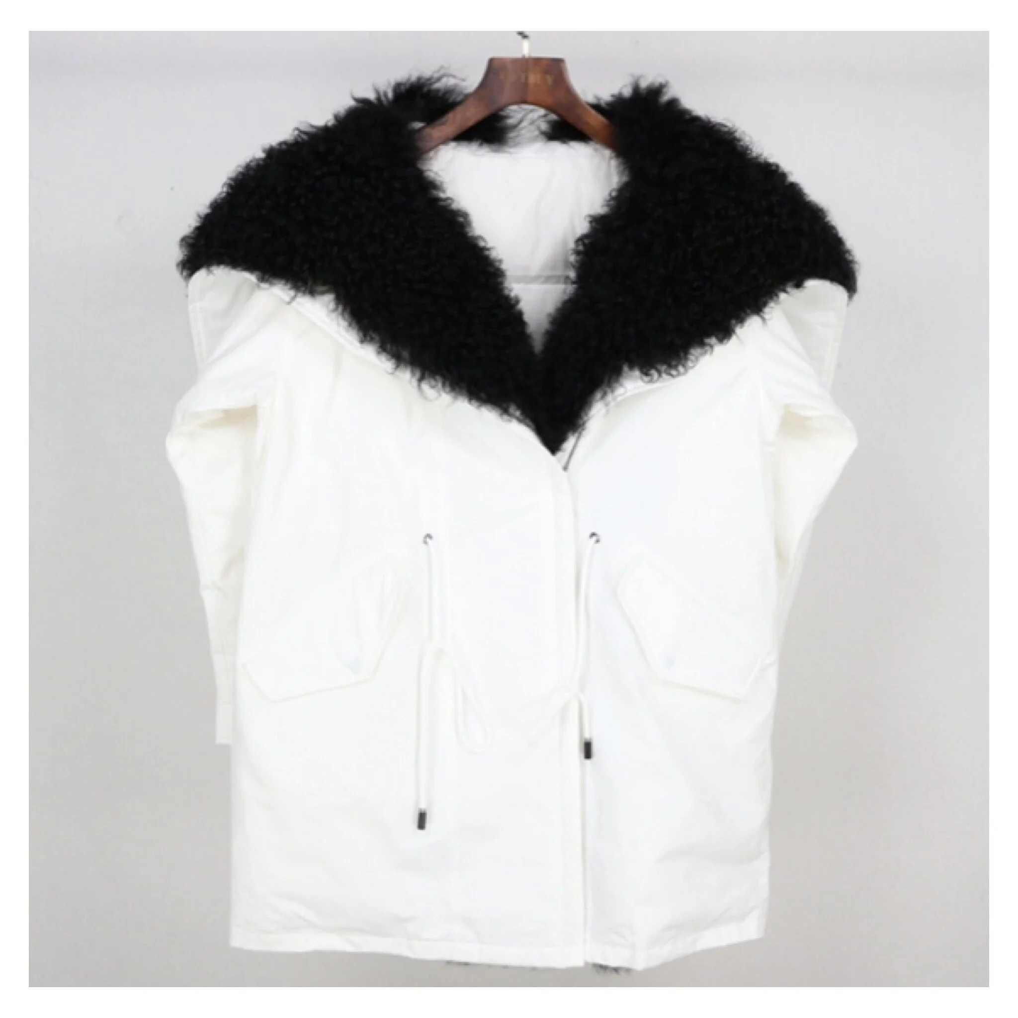 E557230B-043D-4D1C-8A83-C025742FEE37