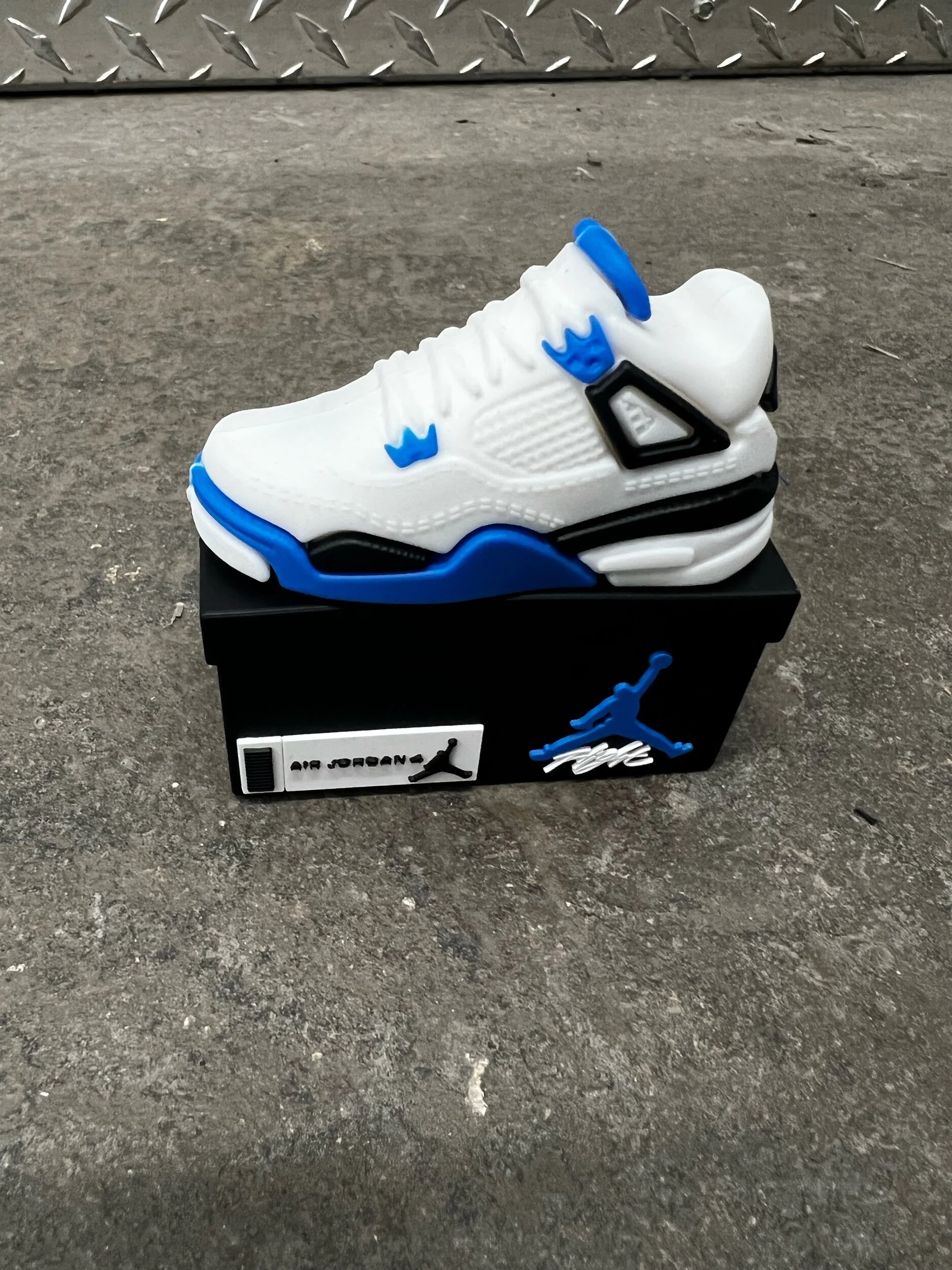 238F7FF5-BAB4-445F-82AE-55F3F98F8AB3