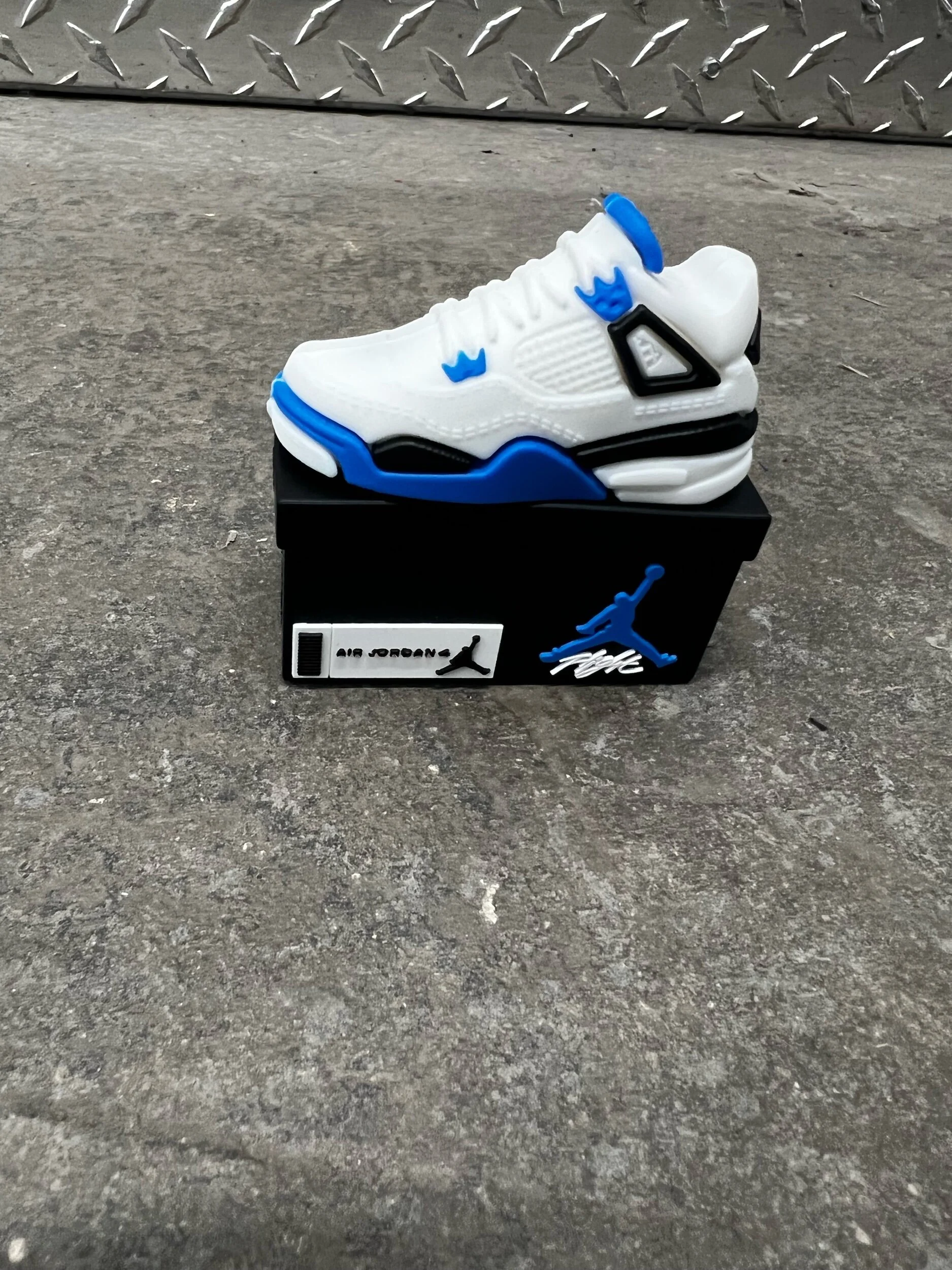 A74D00B1-74F8-4F0D-BFBA-1723922402CF