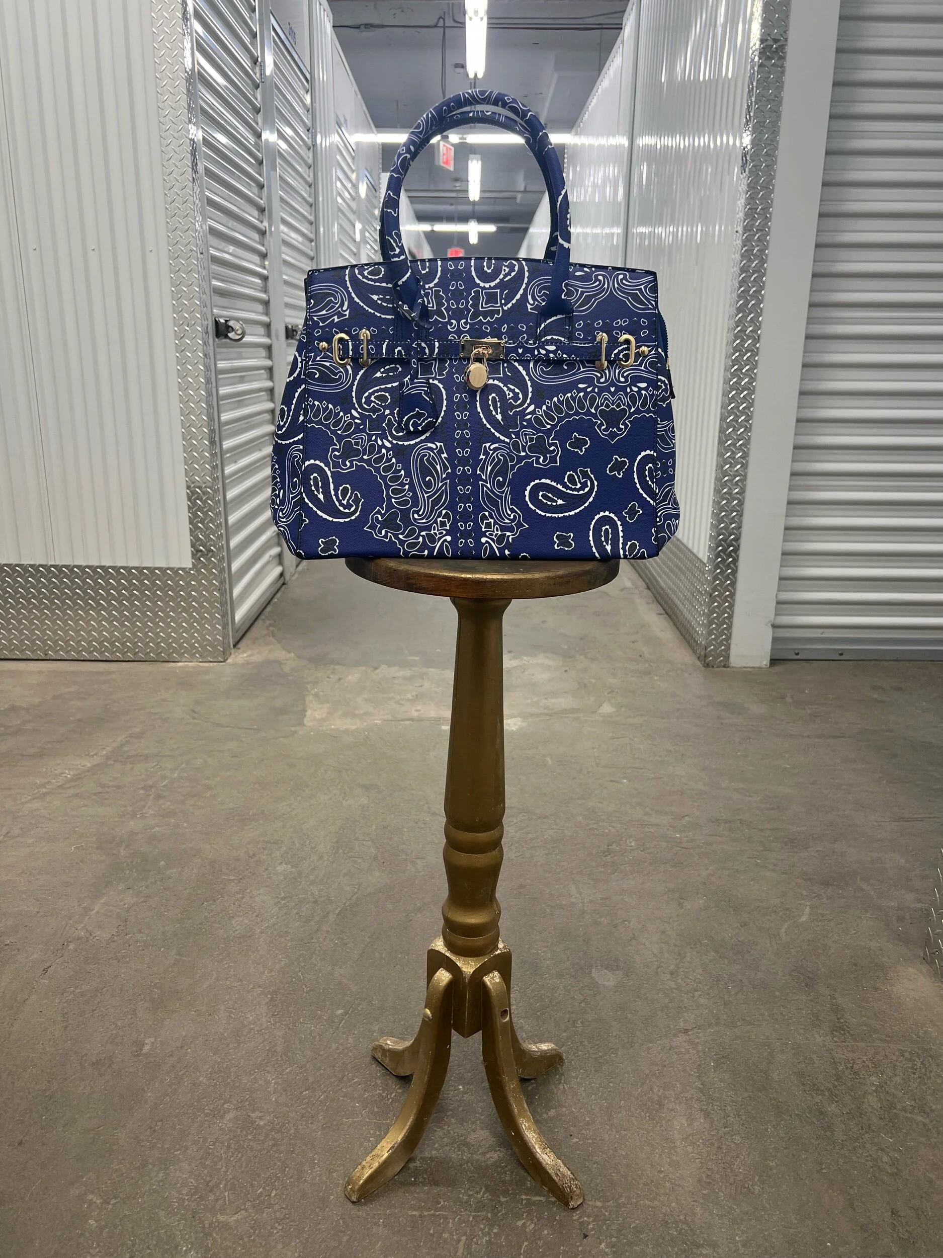 B5E6FD57-89AE-4CA2-A16F-319A68F38D0F