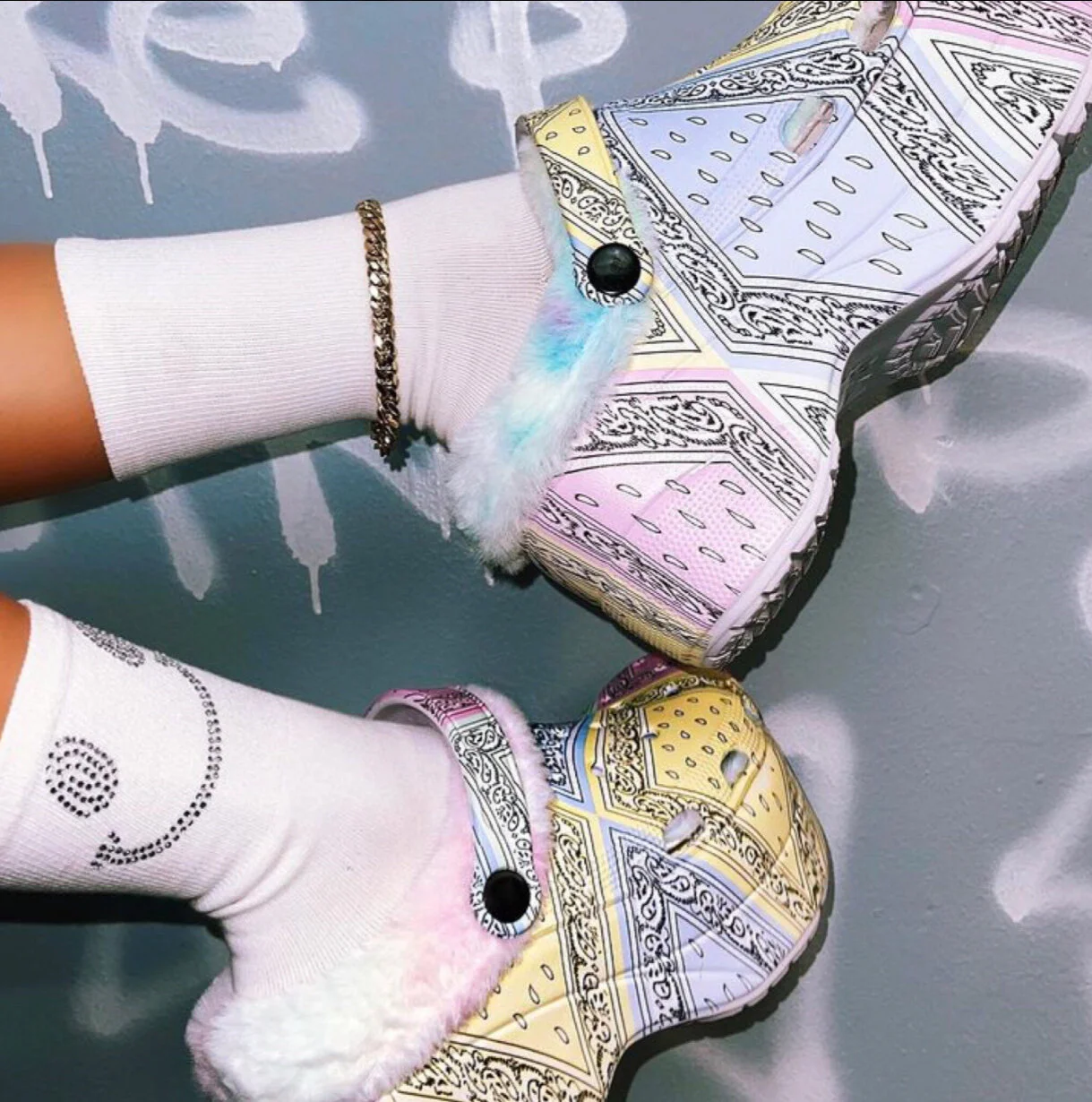 7AF6E8A6-AA7B-46C5-BA6B-8BC42473974A