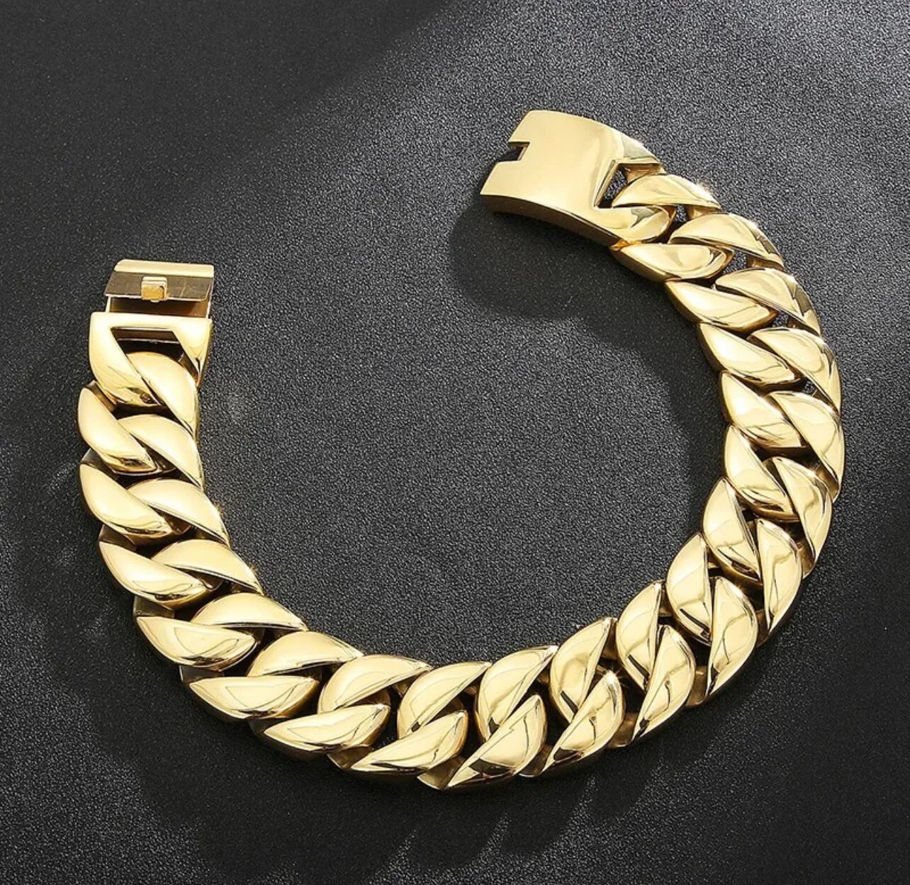 3A493BBC-DB93-46F0-B317-368F578DAFD9