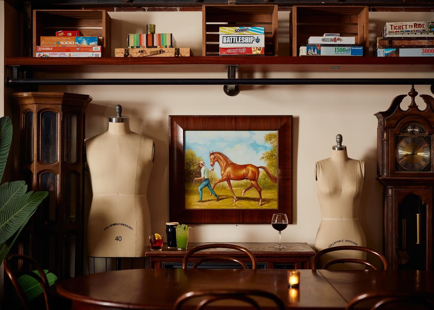Calling all Derby fans! Join us this Saturday for Kentucky Derby 🐎 coverage starting at 5pm | enjoy a bourbon cocktail with us and yes the sound will be on 🔊