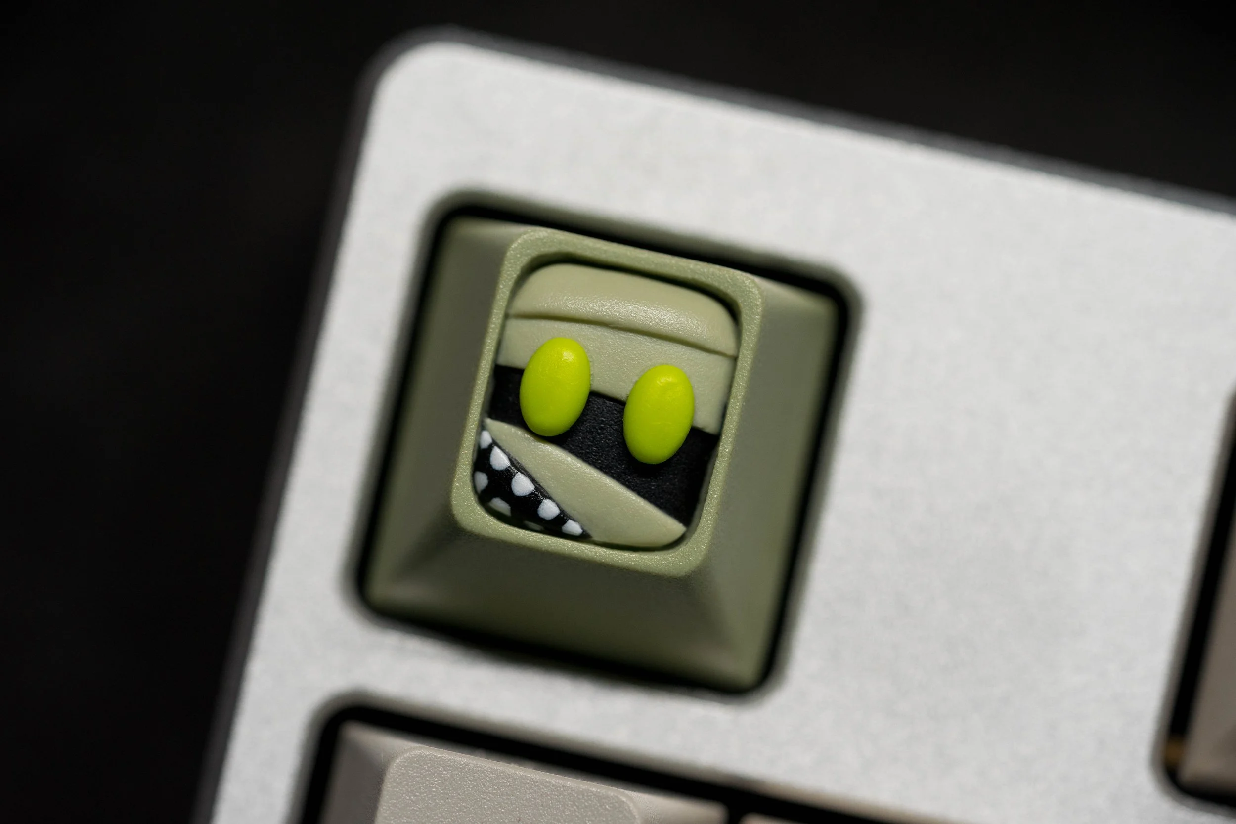Tut — Alpha Keycaps