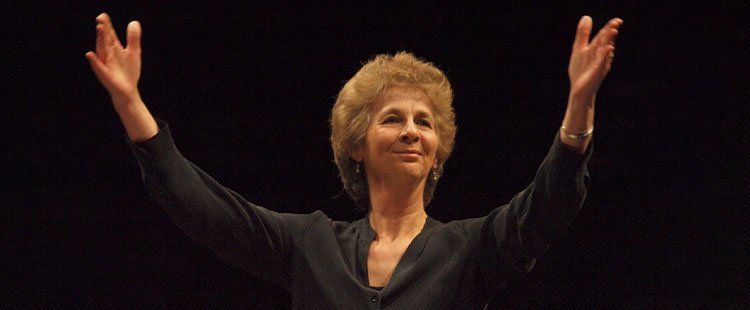 Dame Jane Glover, Chicago’s Continuo Conductor and Peripatetic Milestone Maker