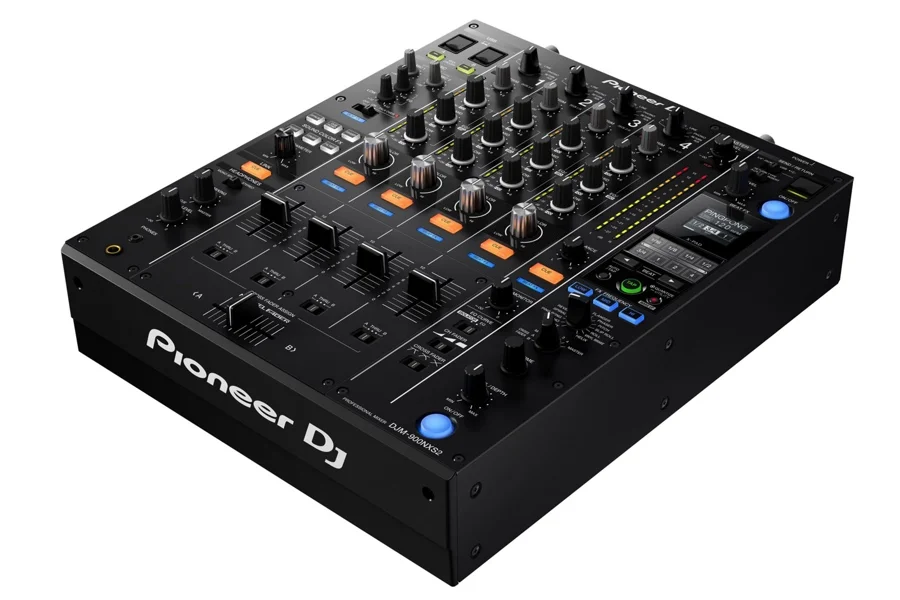  Pioneer DJ DJM-900NXS2 DJ Mixer