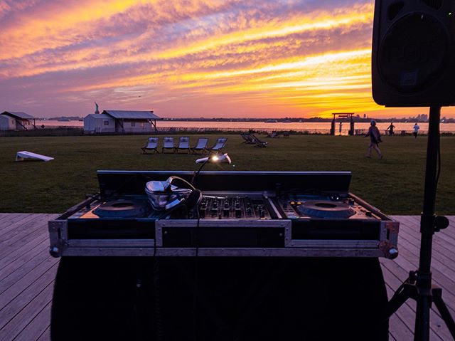 DJ booth with a view...
.
#bydjsfordjs
.
#governorsisland