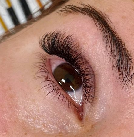 Lash extensions north west calgary.jpg