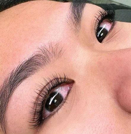 Classic Lashes in South Trail Calgary.jpg