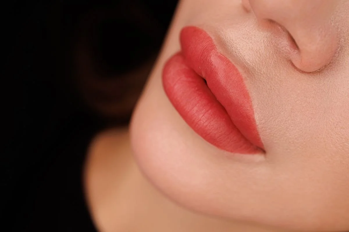 5 Reasons You Should Try Lip Blush This Year