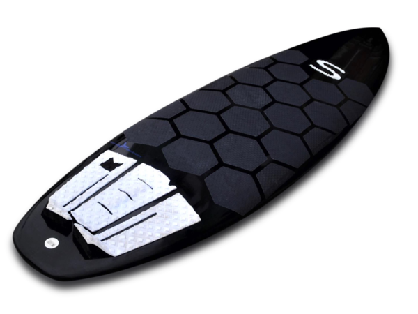 Hexa_Traction_RSPro_on_a_black_surf_Sefon_board_grande.png