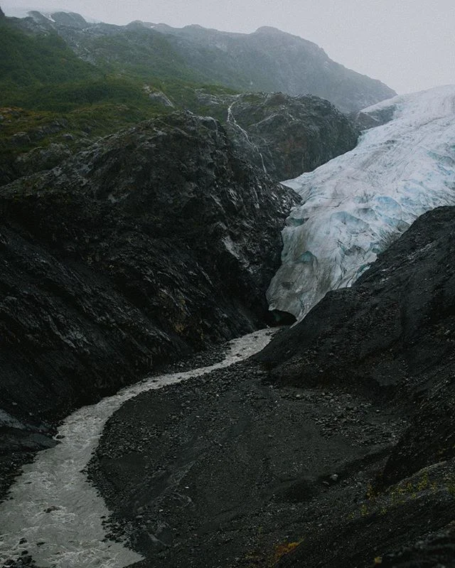 Merry Christmas! This image is the closest thing to snow I&rsquo;ve captured recently haha! #igers #instagood #instadaily #picoftheday #photooftheday #modernthrift #beautiful #createexplore #adventurevisuals #instatravel #letsgosomewhere #capturedbyh