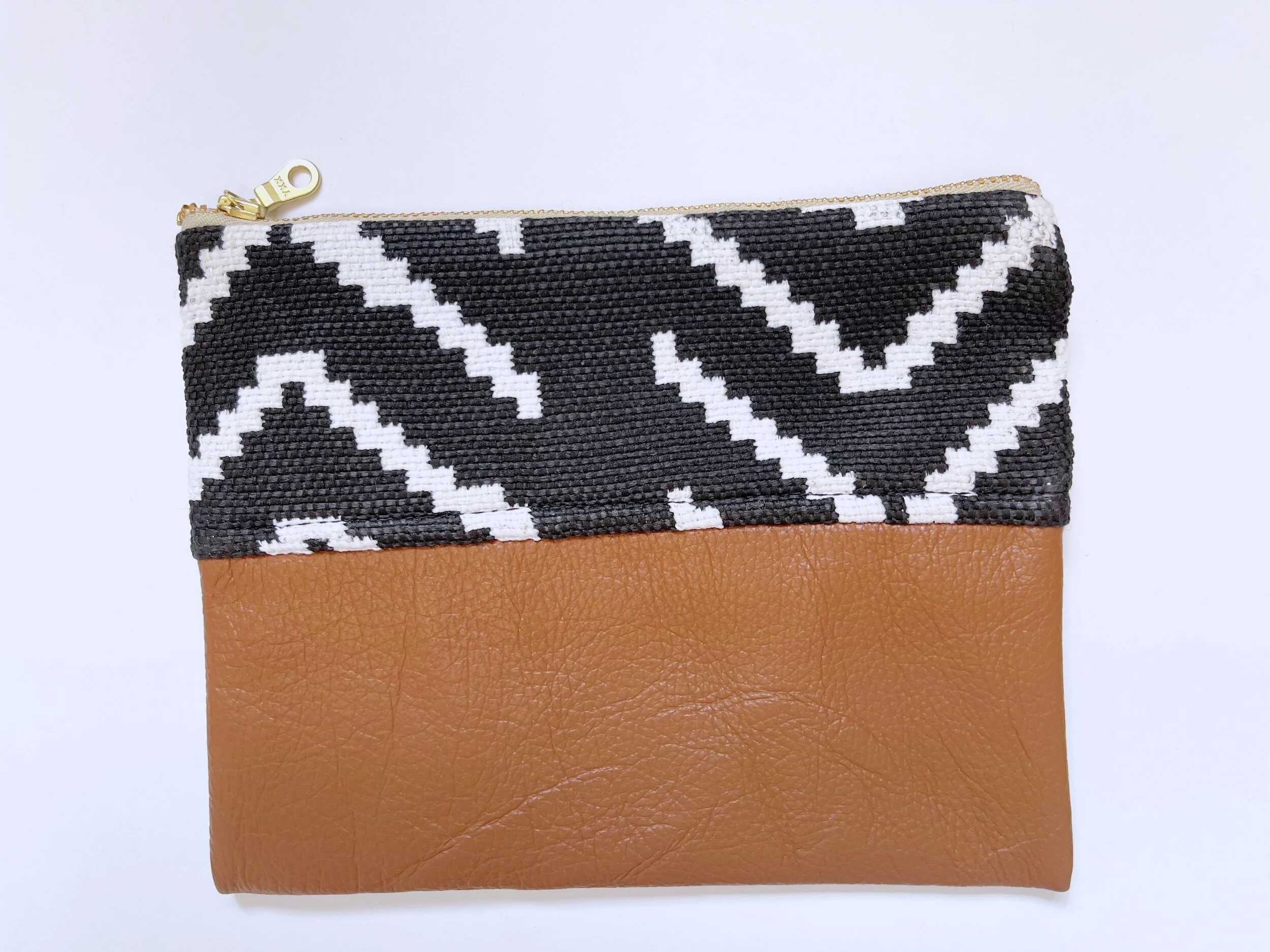 3E54B883-E78C-438A-9AD5-859CB5755FEA