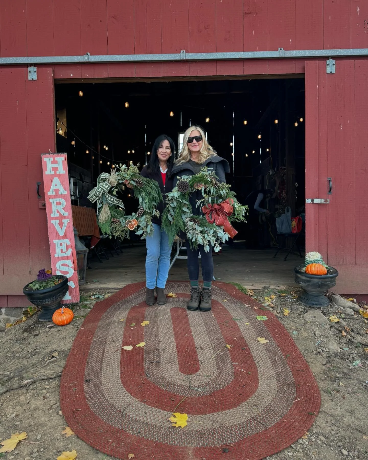 Another great wreath day in the books!  Love my wreath Rockstars! 🤩