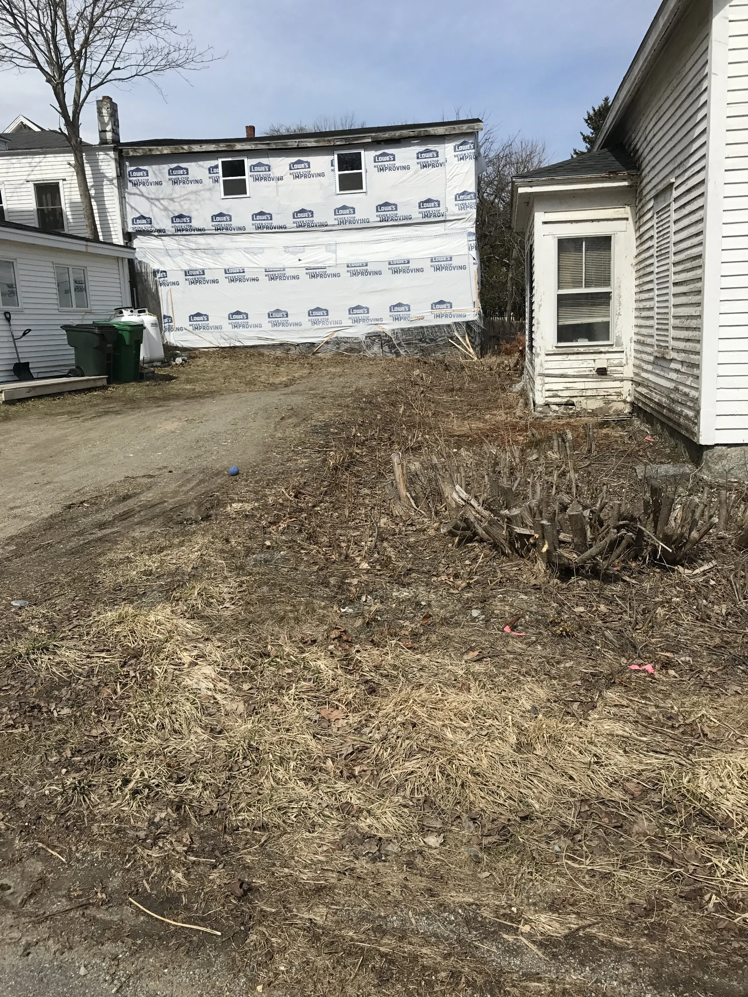 There is a large amount of space and plenty to do, would definitely stay again!