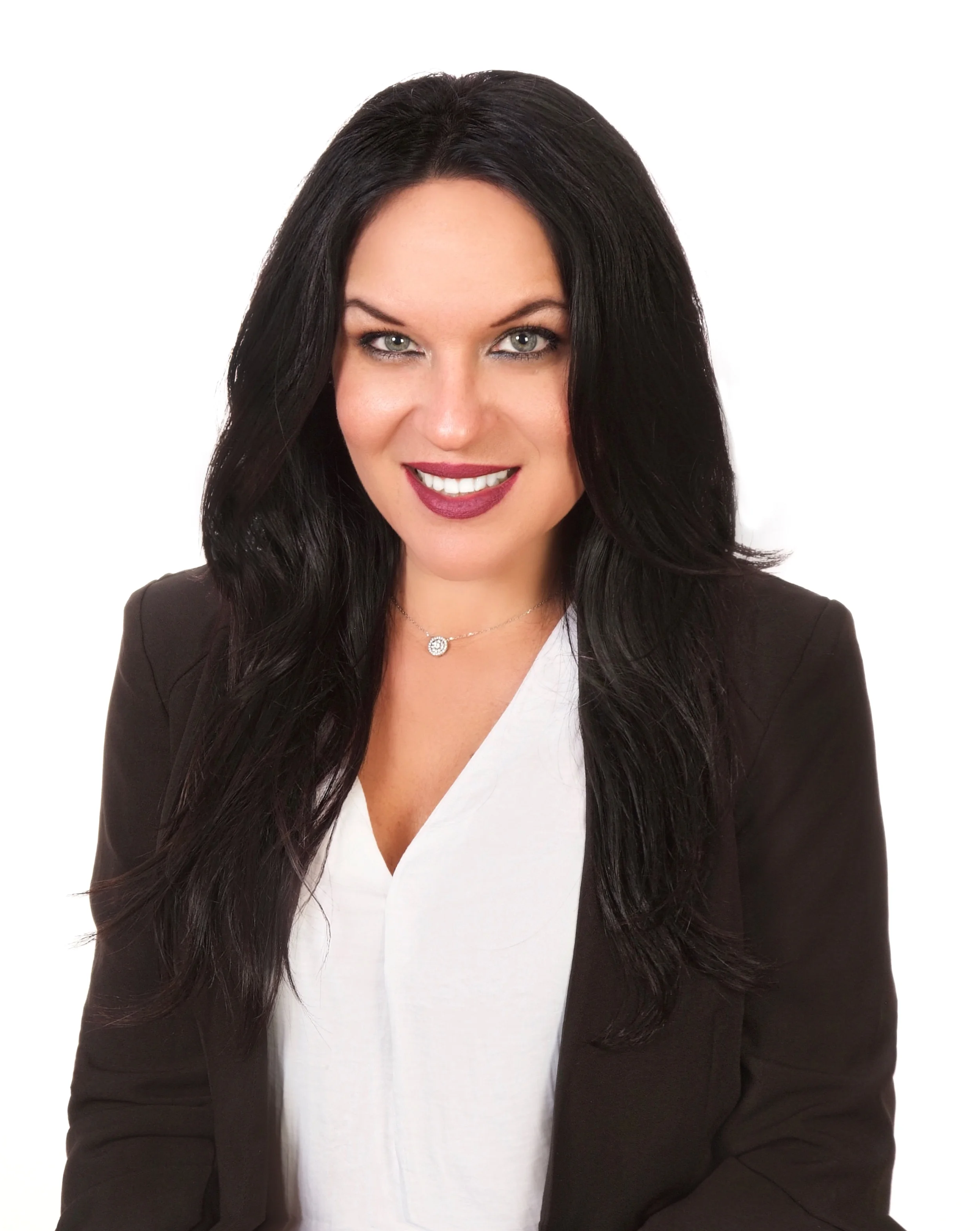 Yulie Nibot - Founder of Avivas Accounting