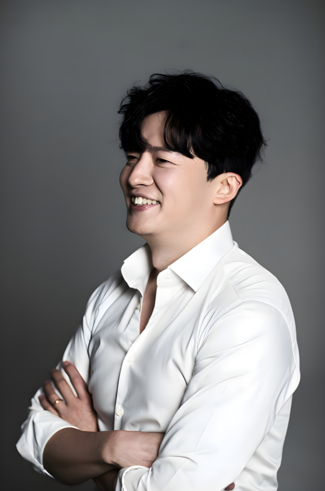 Portrait of conductor Henry Cheng.