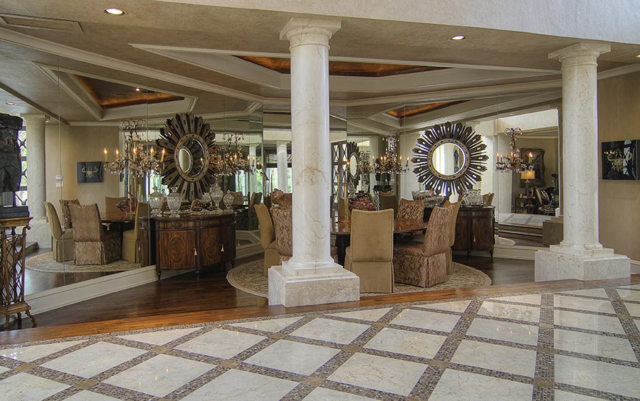 Kirby-Home-dining-1.jpg