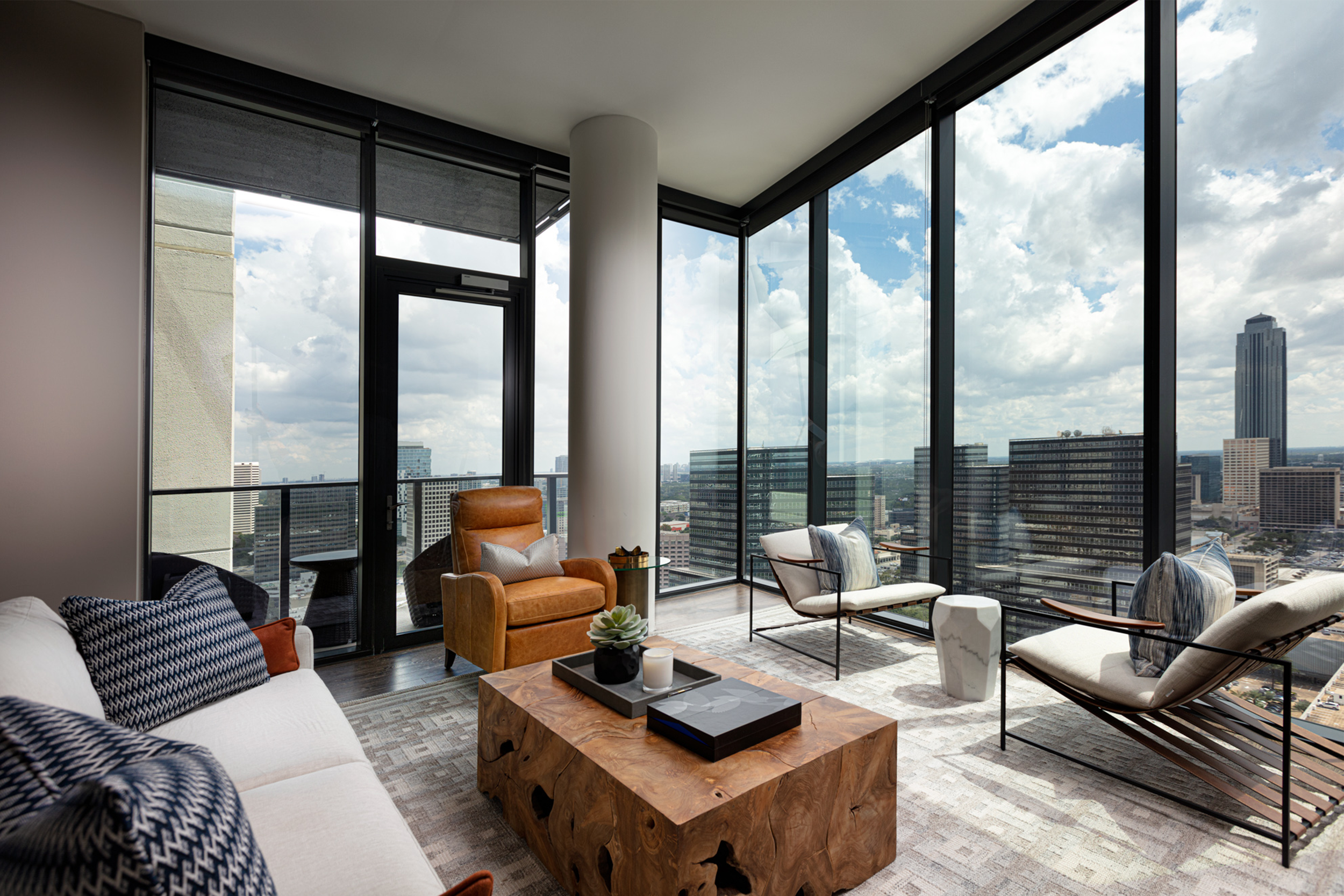 OZ-Rise-LivingRoom-1.png