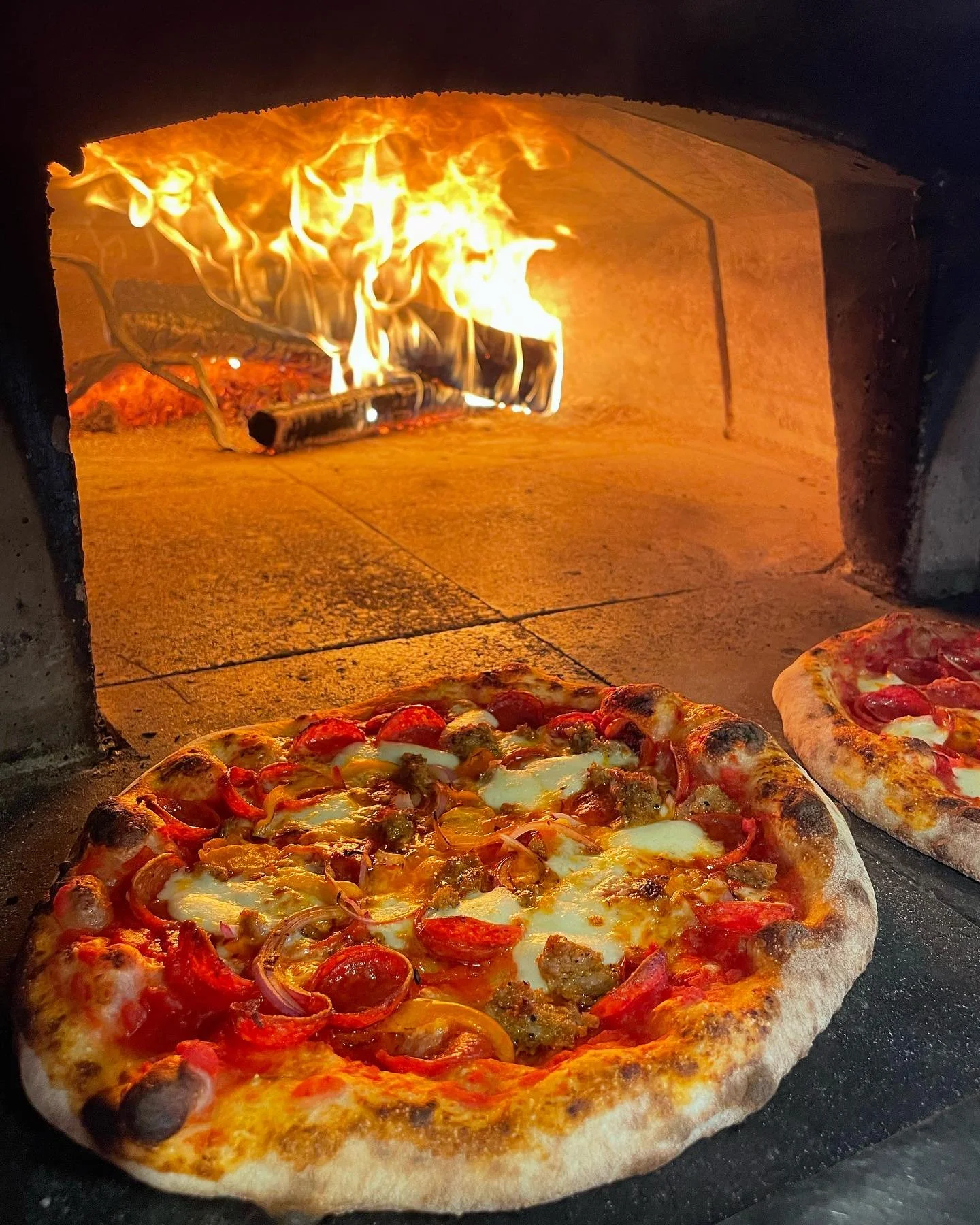 rossville pizza 1.jpg