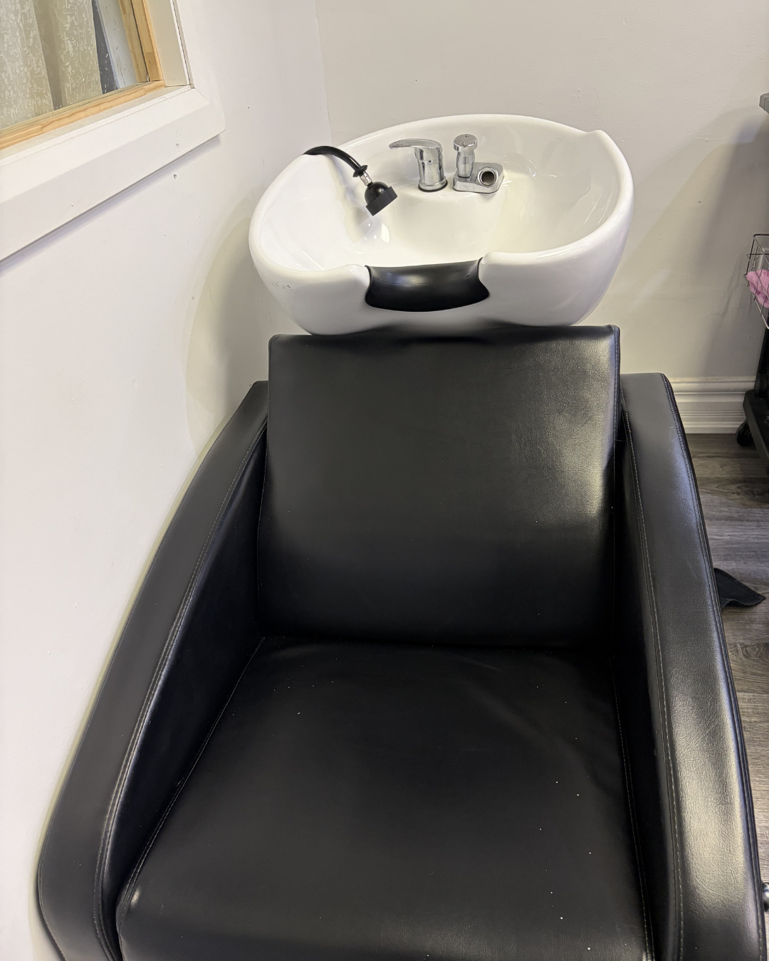 Collective Styles wash station.png