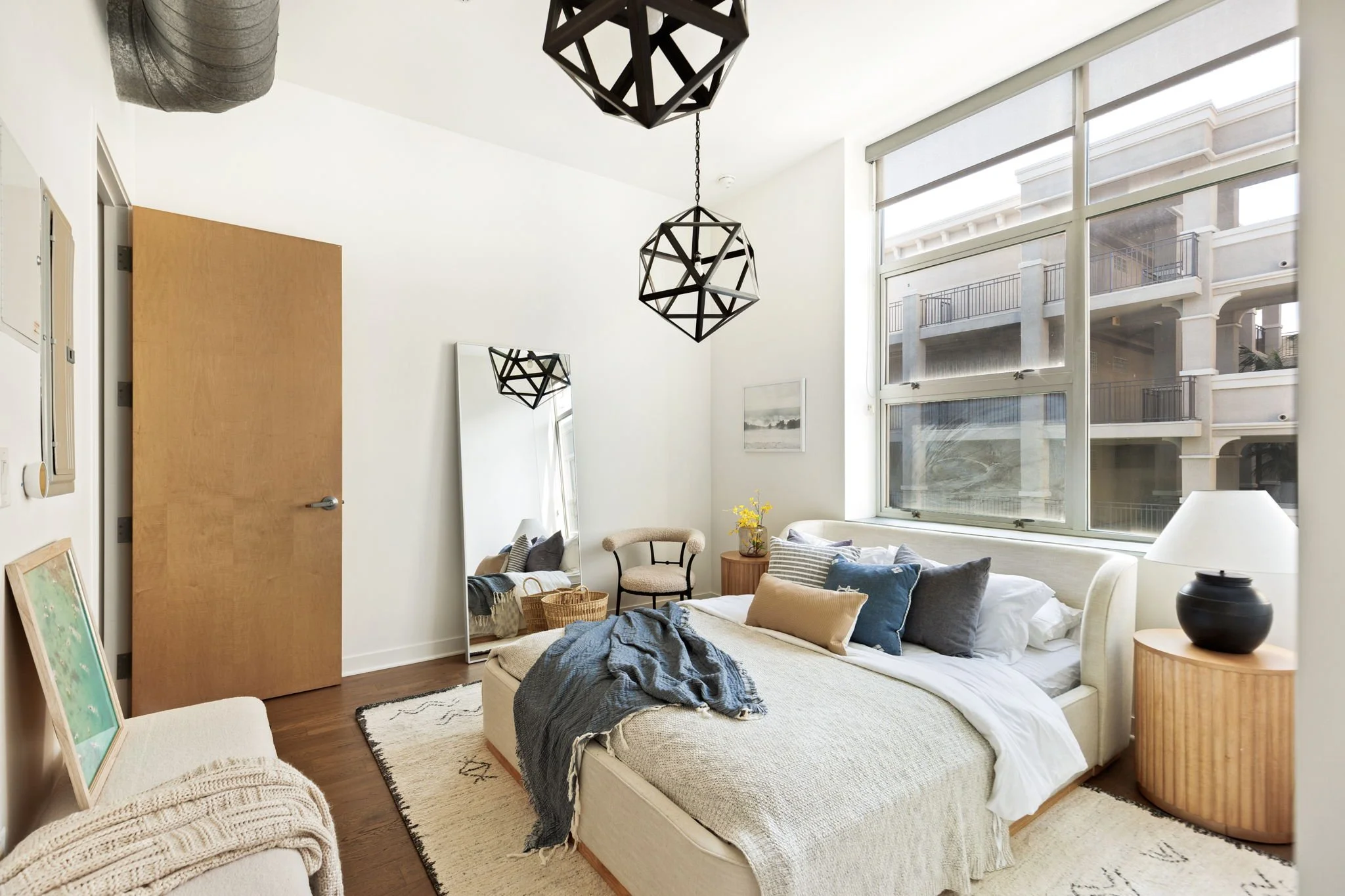 34-web-or-mls-4080-glencoe-ave.jpg
