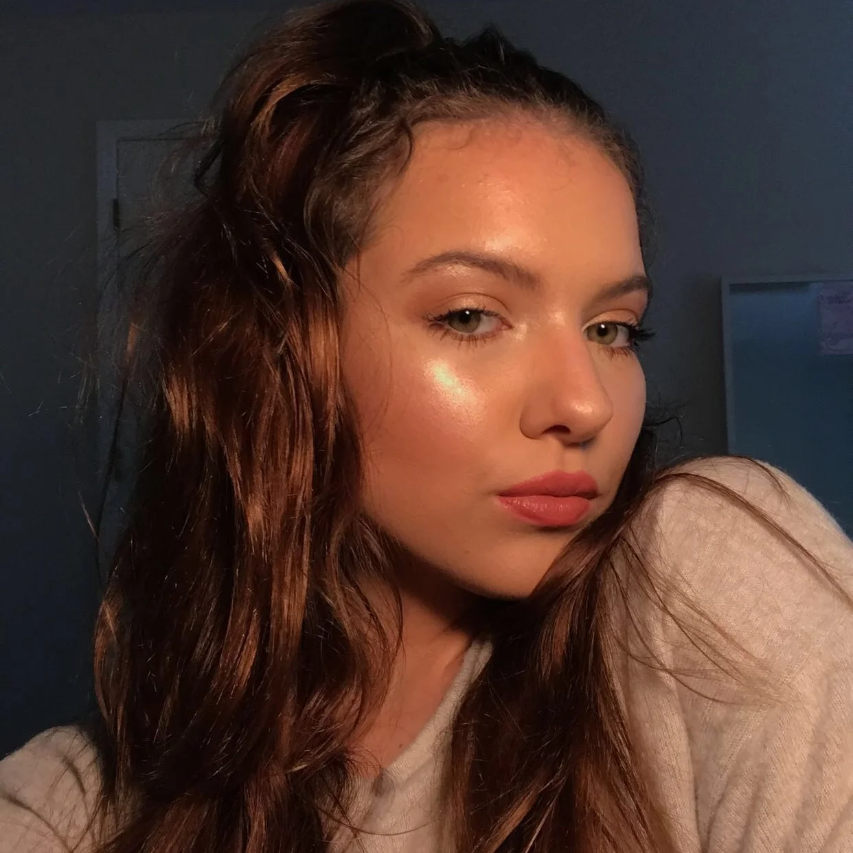 How to Perfect the Dewy Skin Look