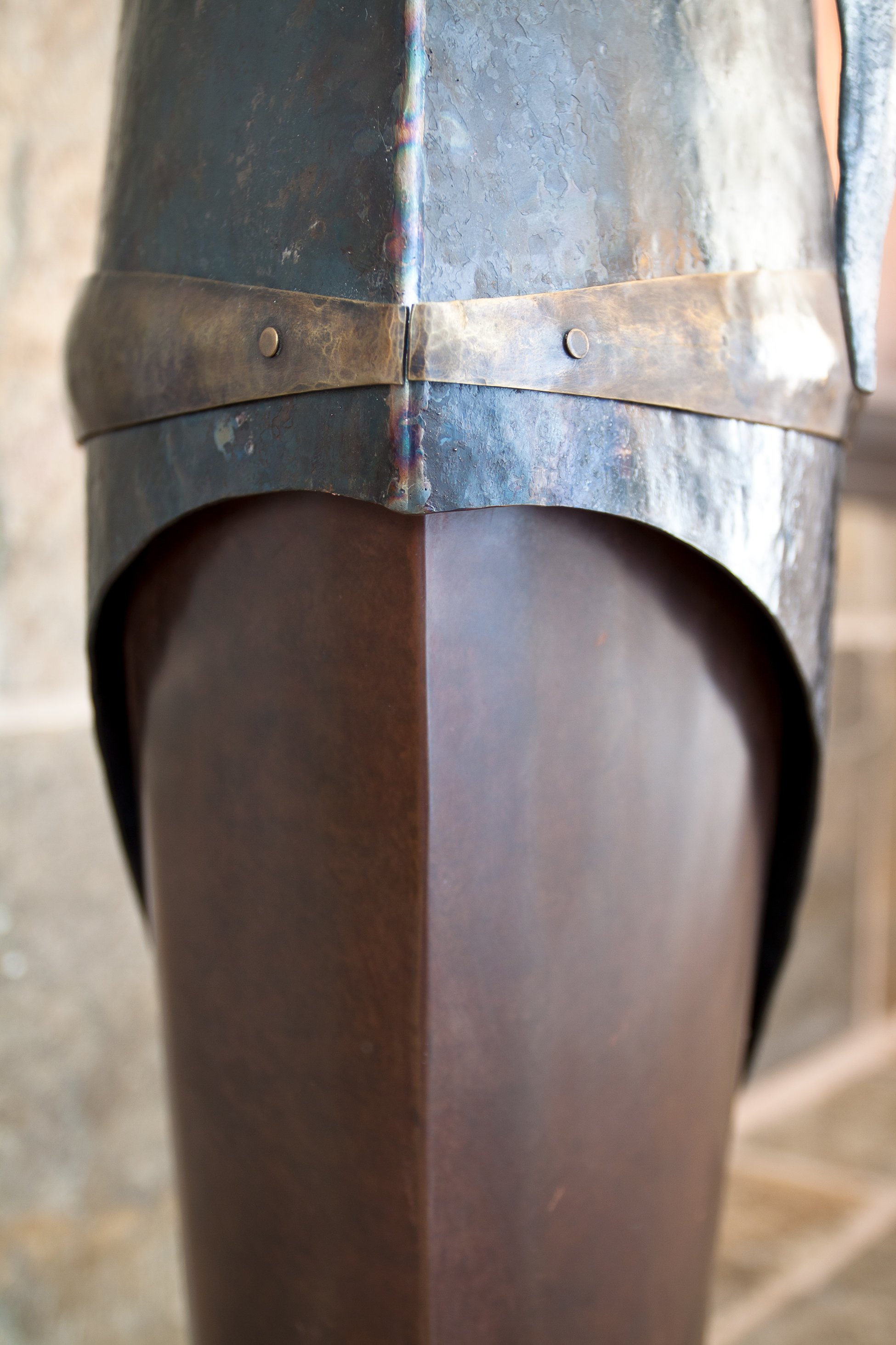 4.Fireplace.Vase.close-up_0185.jpg