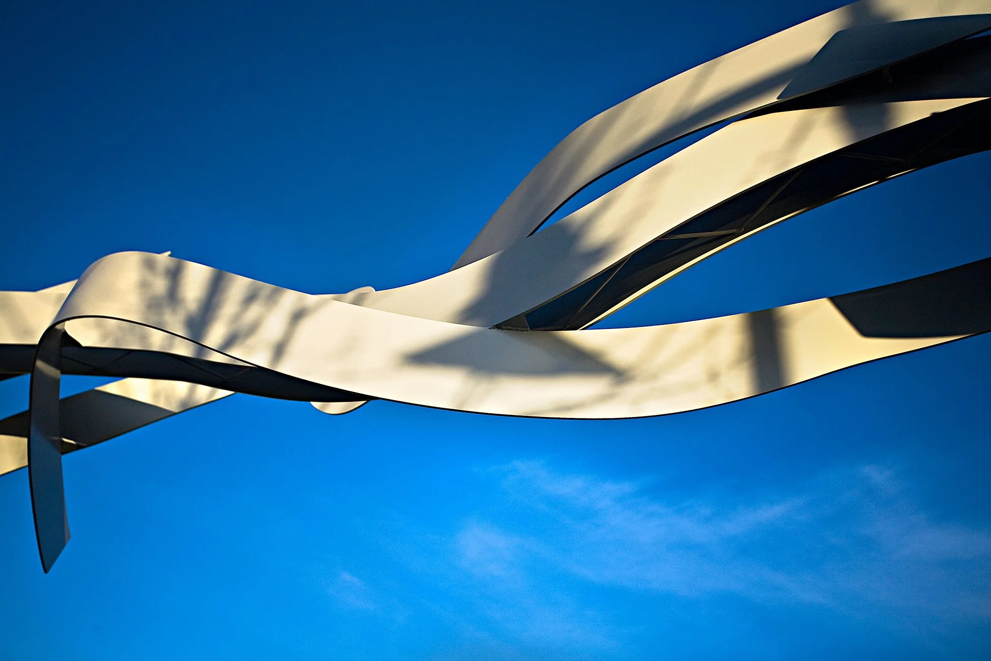 6.Flow.detail_ribbons.jpg