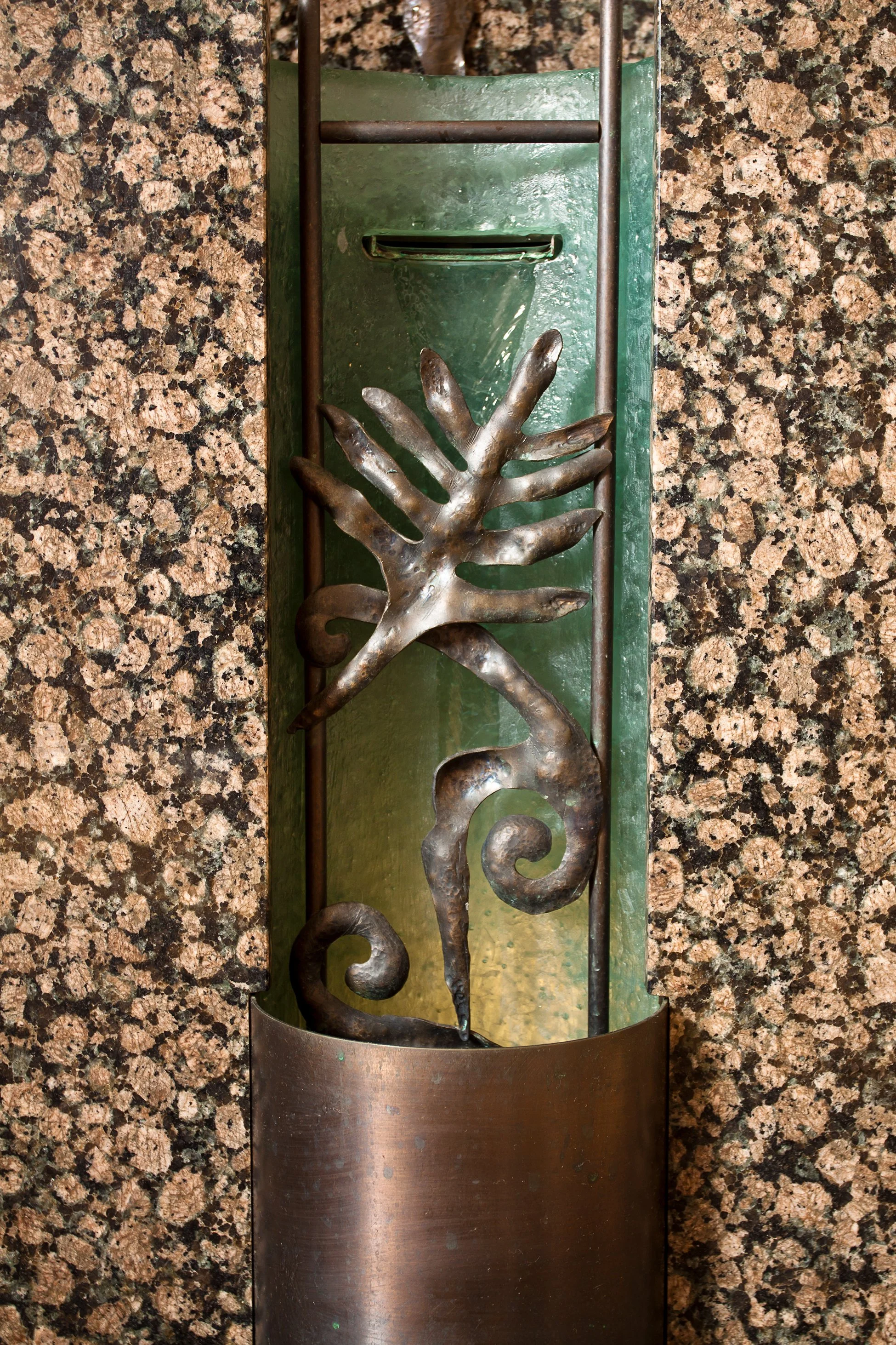 FOUNTAIN AND LADDER