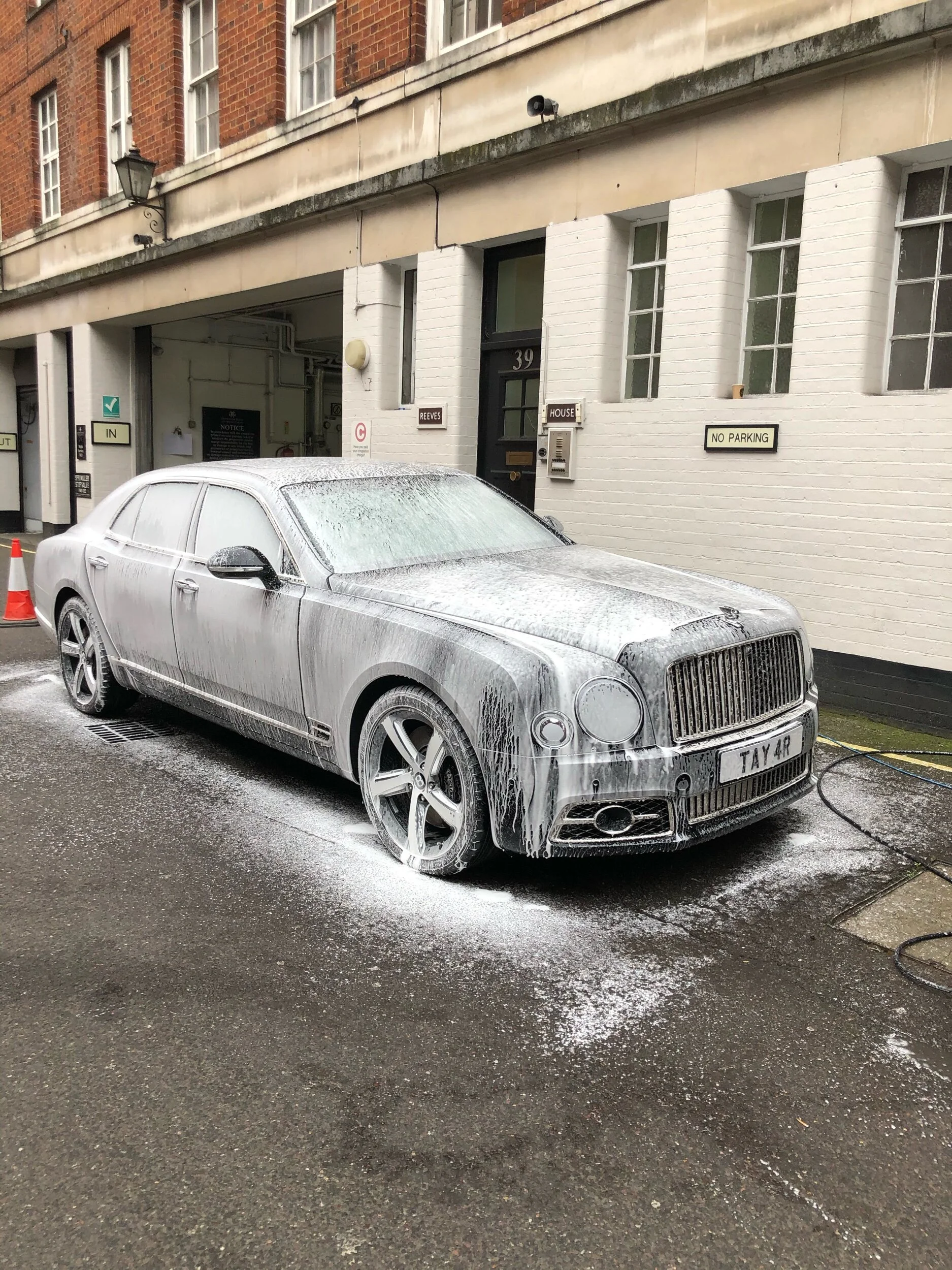 WHY PREMIUM & EXCLUSIVE VEHICLES REQUIRE A SPECIALIST CLEANING SERVICE