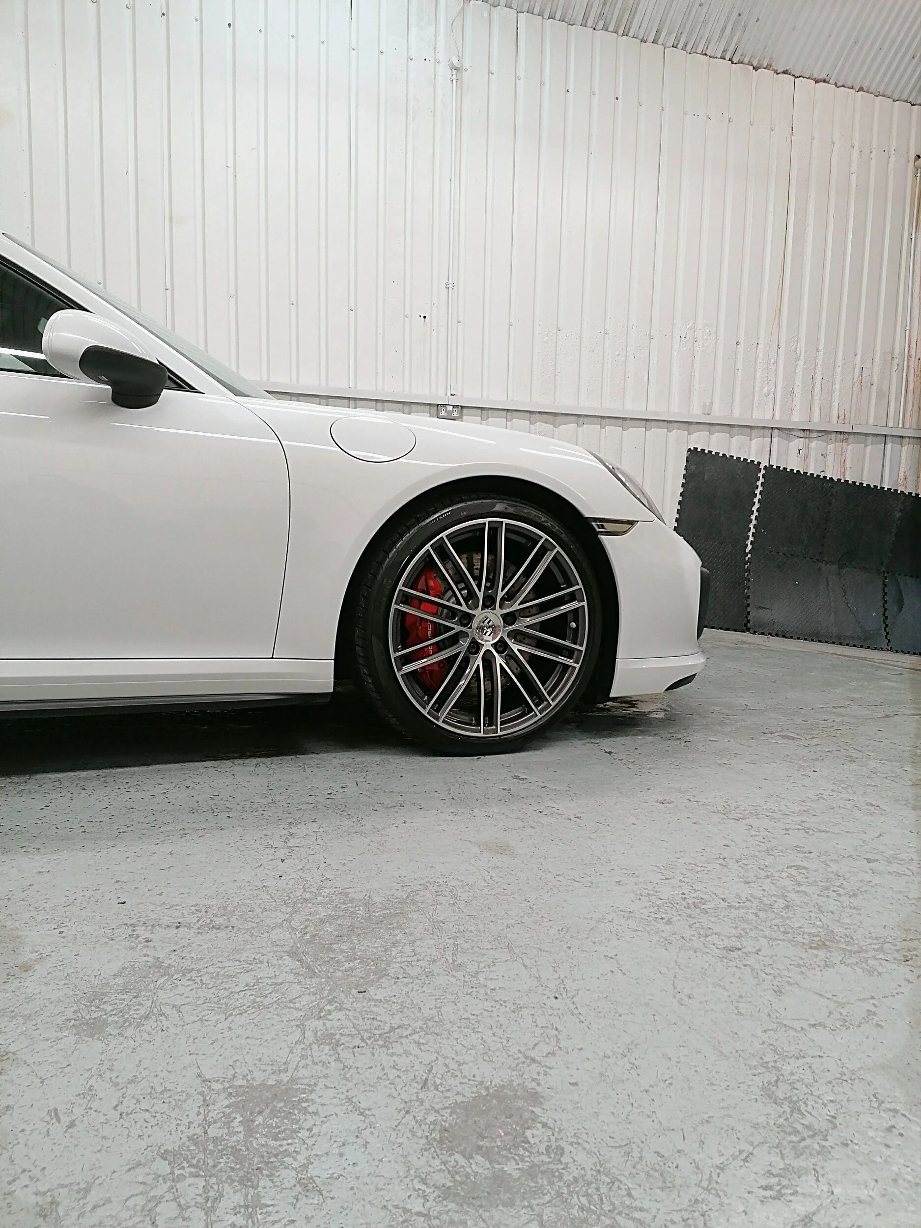 Porsche 911 turbo CAR DETAILING & Ceramic Coating Paint Protection Service in London 