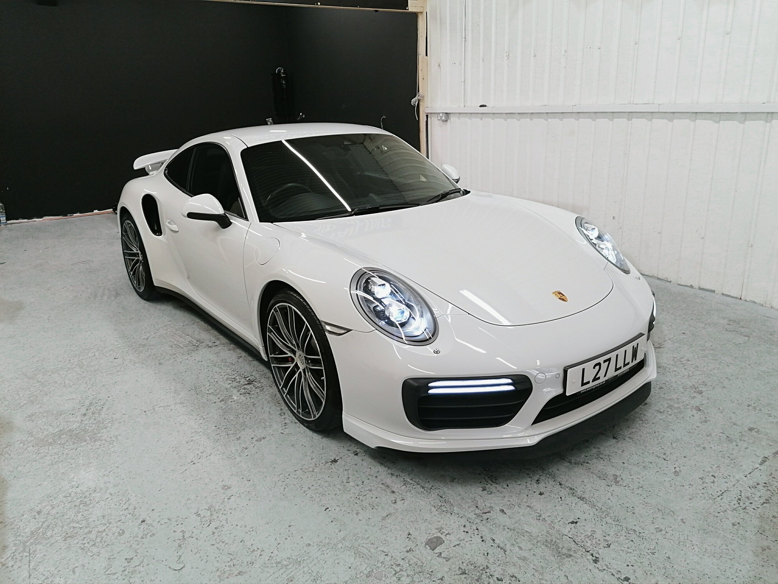 Porsche 911 turbo CAR DETAILING & Ceramic Coating Paint Protection Service in London 
