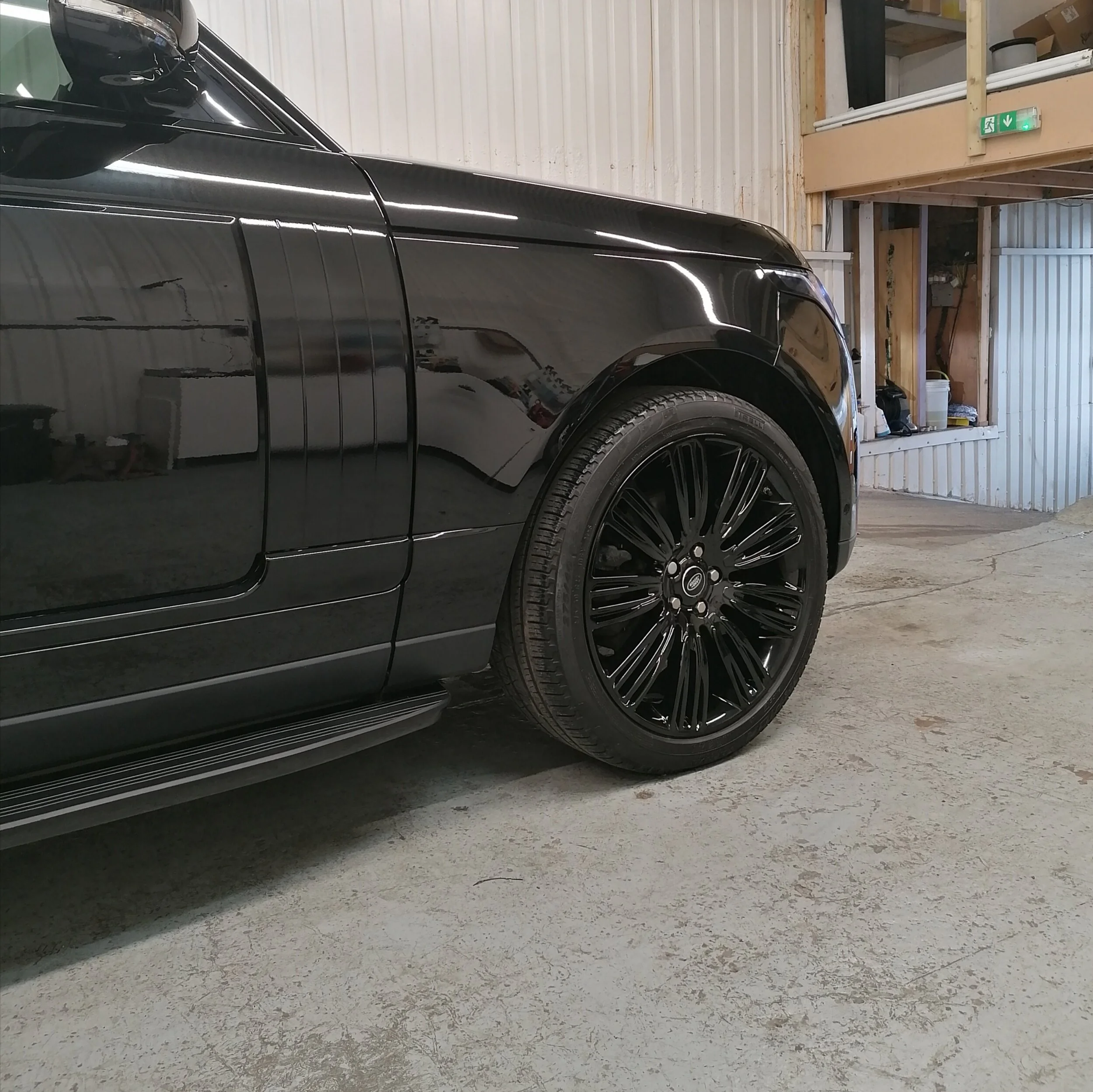 Range Rover Vogue CAR DETAILING & Ceramic Coating Paint Protection Service in London 