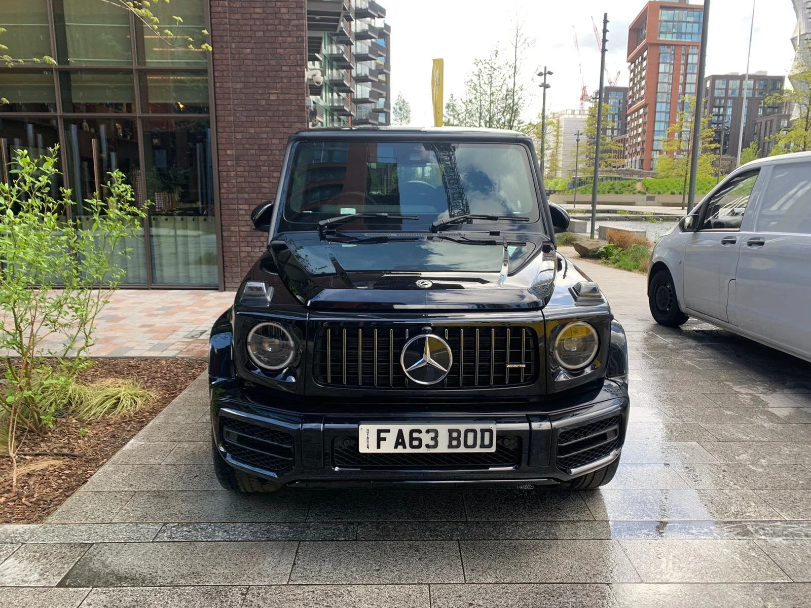 MERCEDES G63 AMG DETAILED MAINTENANCE CLEANING IN LONDON