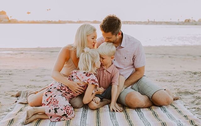 Serious swoon over one of my most favorite lifestyle  sessions with this most beautiful, loving fam I&rsquo;ve been so lucky to meet. 
It makes my heart so full to document moments like these.
⠀⠀
Bring us back to warmer days on the sand. ☀️ ⠀⠀ @libby