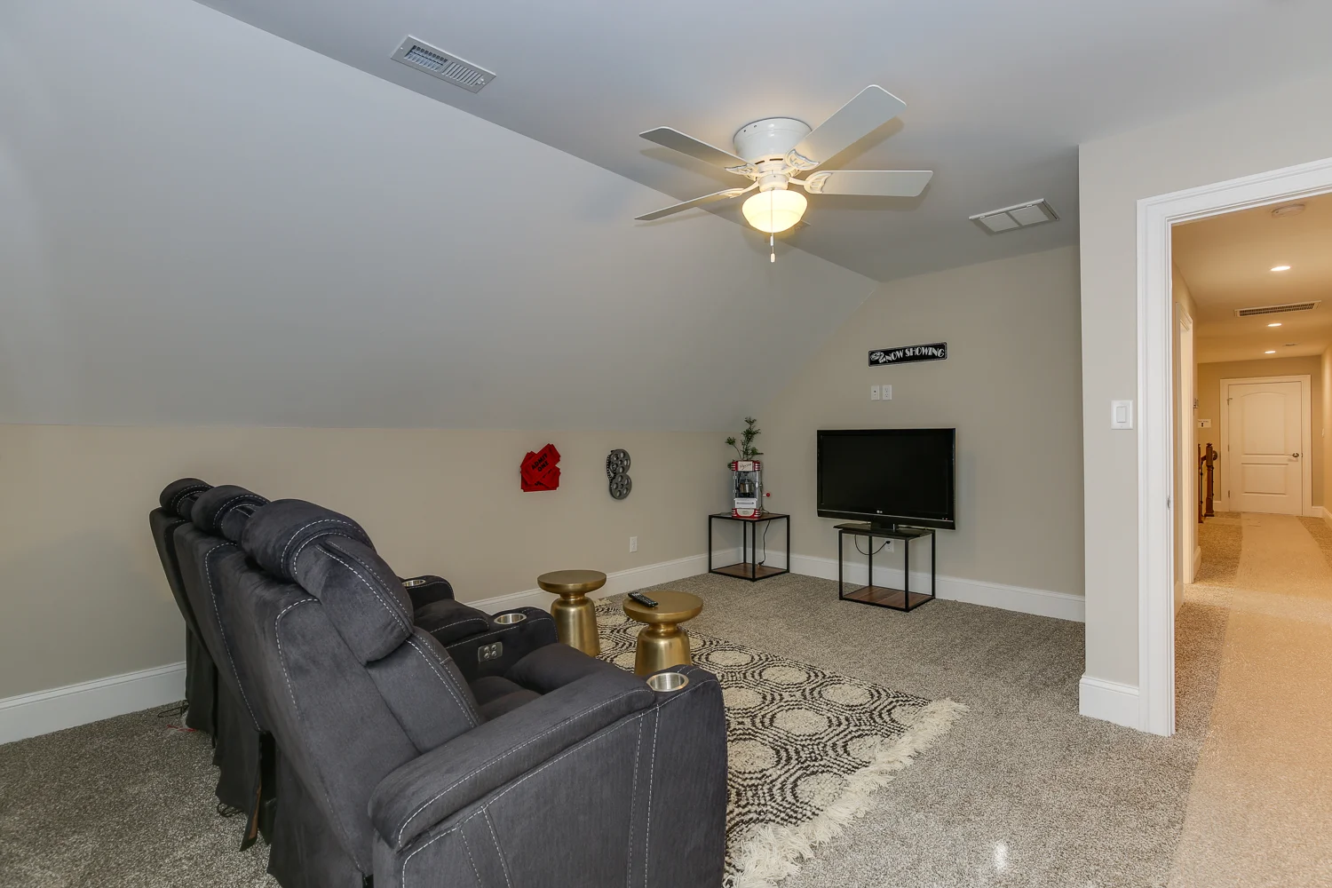 Web 4101 Colbourn Dr-37.jpg