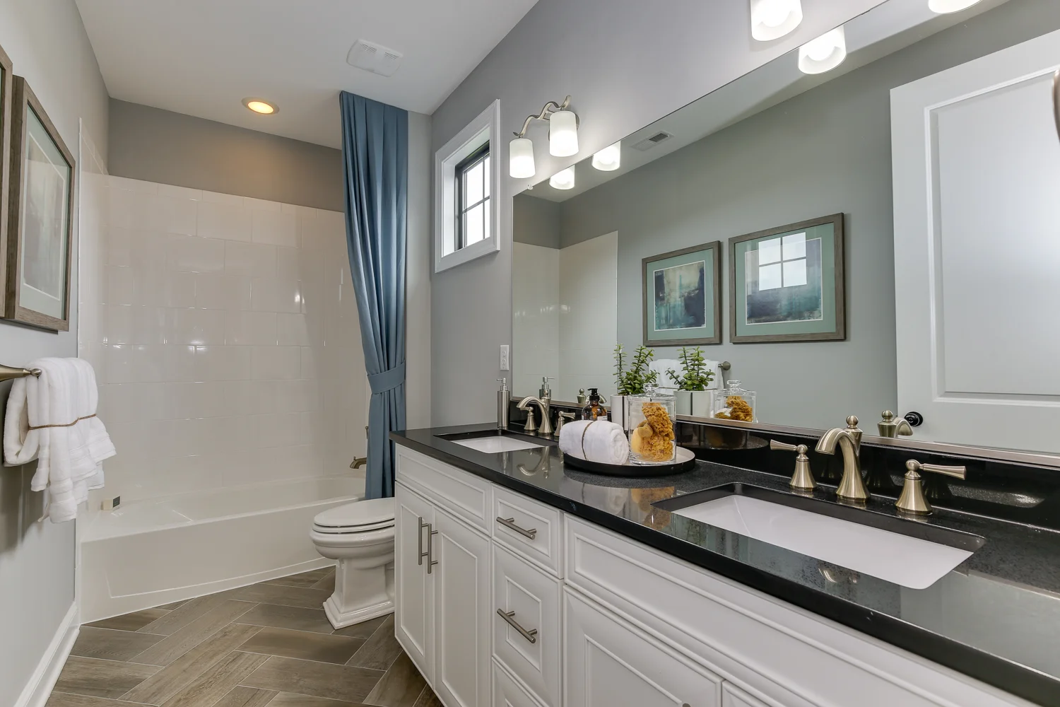 Web 4107 Colbourn Dr-39.jpg