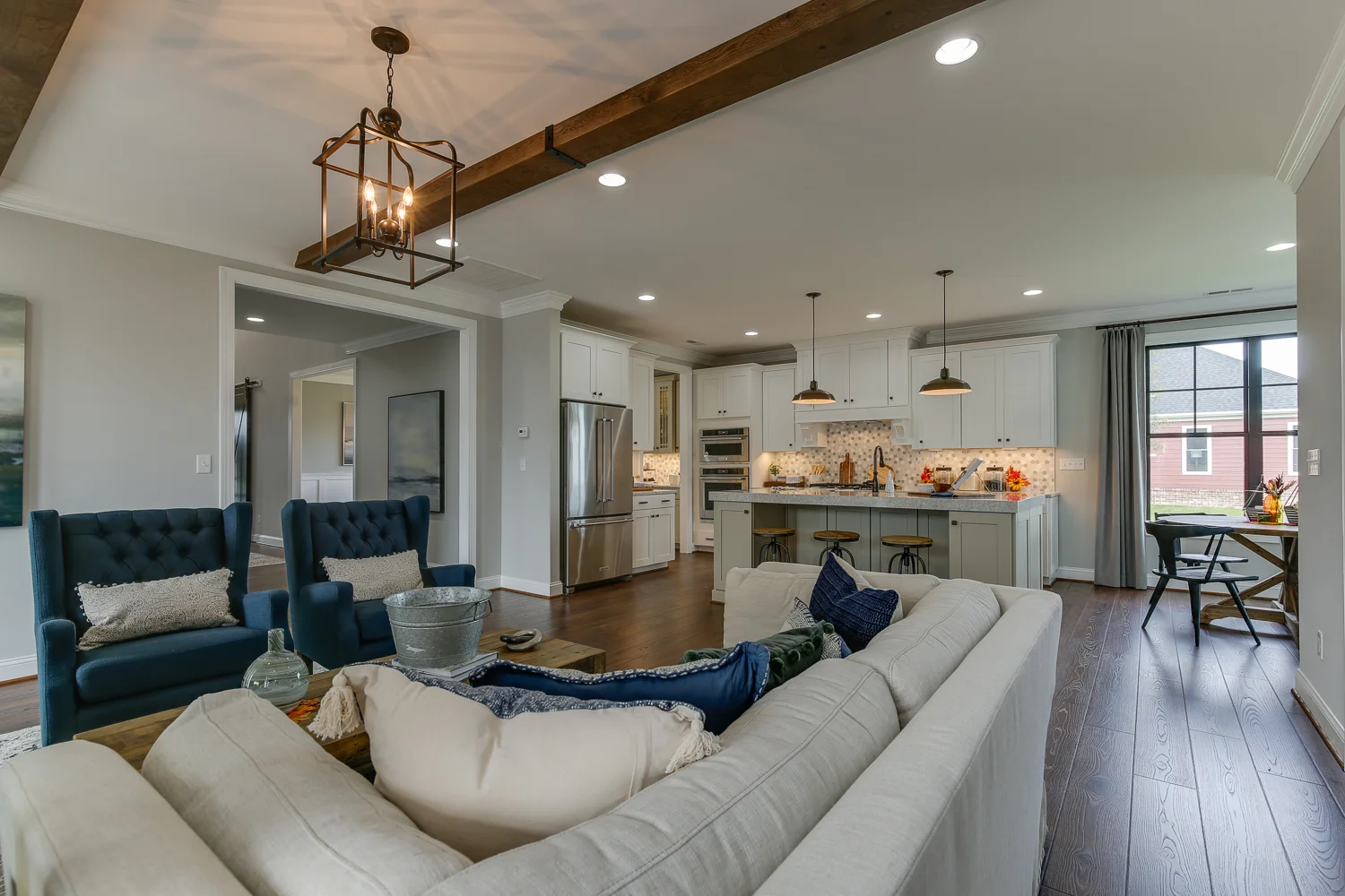 Web 4107 Colbourn Dr-20.jpg